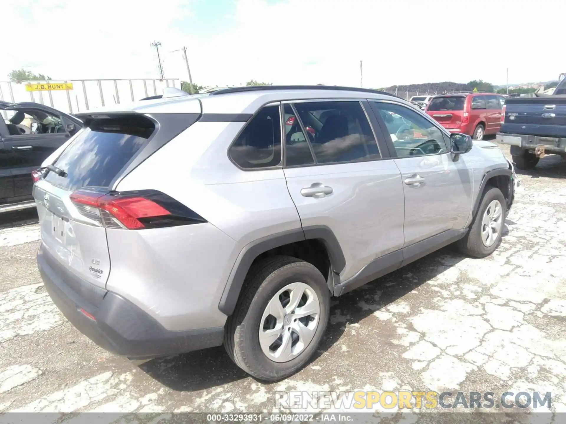 4 Фотография поврежденного автомобиля 2T3H1RFVXKW039202 TOYOTA RAV4 2019