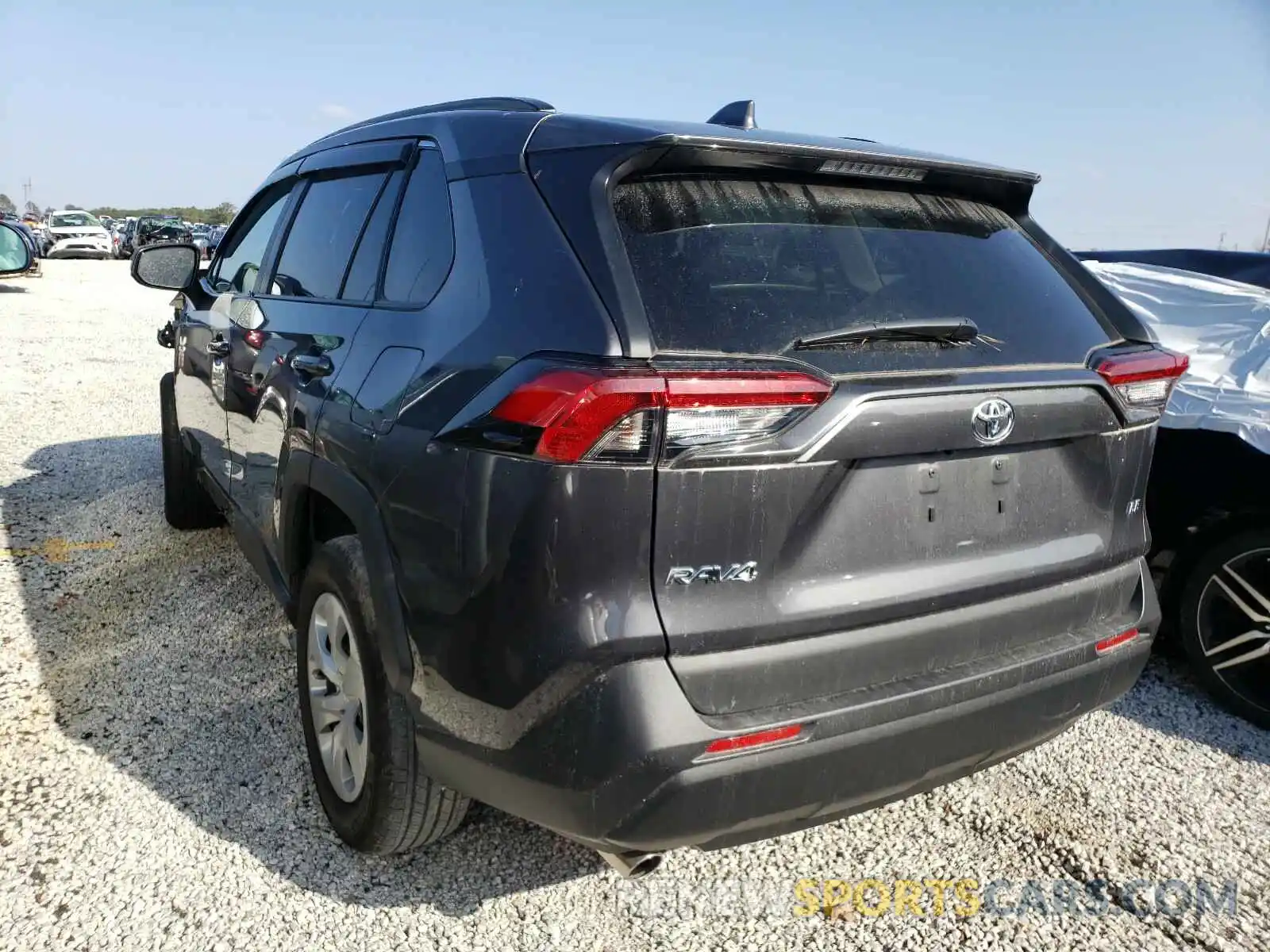 3 Photograph of a damaged car 2T3H1RFVXKW040060 TOYOTA RAV4 2019