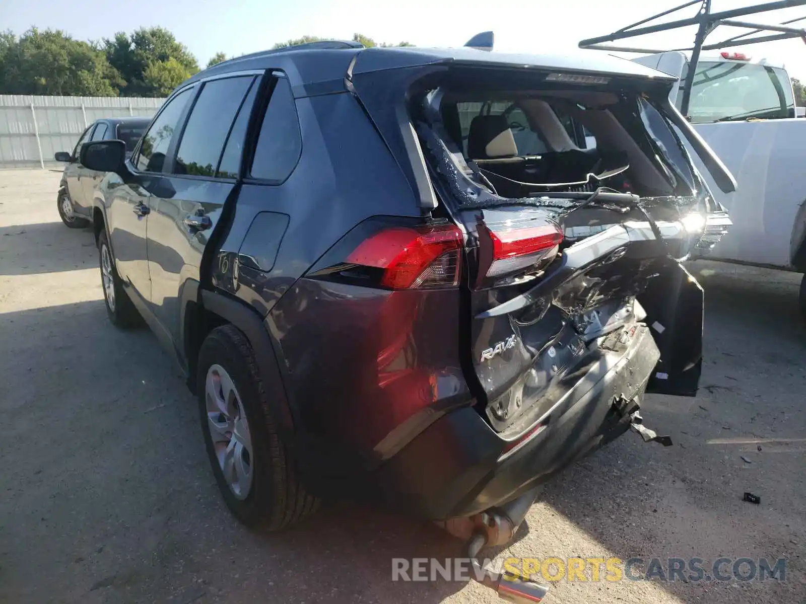 3 Фотография поврежденного автомобиля 2T3H1RFVXKW041211 TOYOTA RAV4 2019