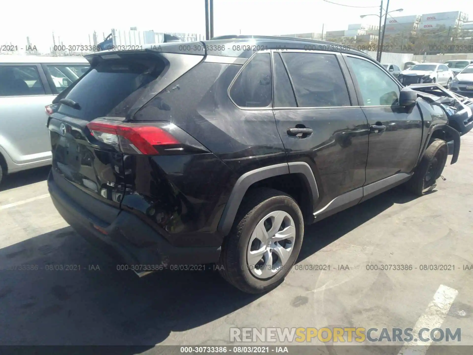 4 Photograph of a damaged car 2T3H1RFVXKW041564 TOYOTA RAV4 2019