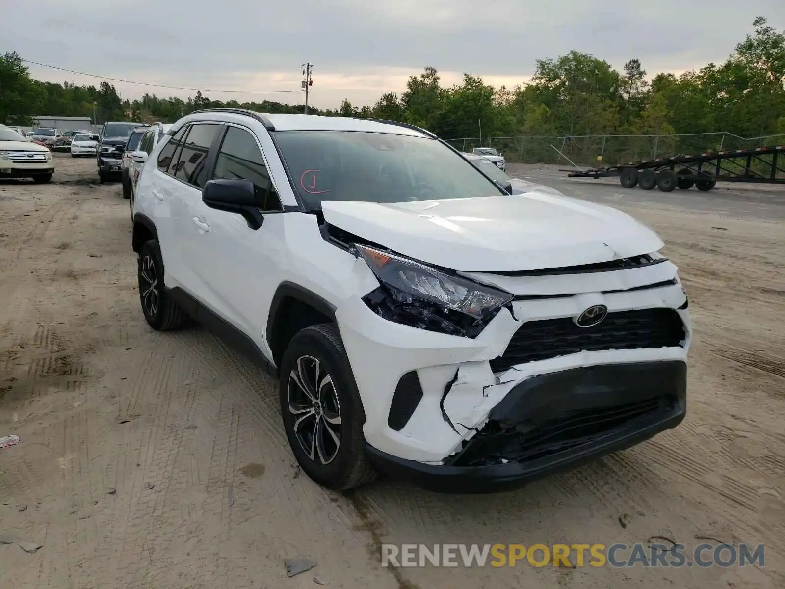 1 Photograph of a damaged car 2T3H1RFVXKW041581 TOYOTA RAV4 2019