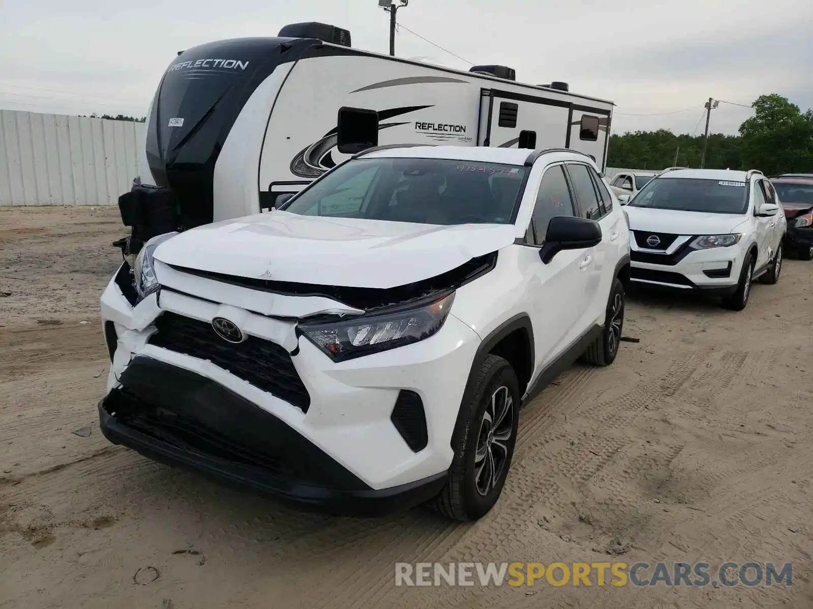 2 Photograph of a damaged car 2T3H1RFVXKW041581 TOYOTA RAV4 2019