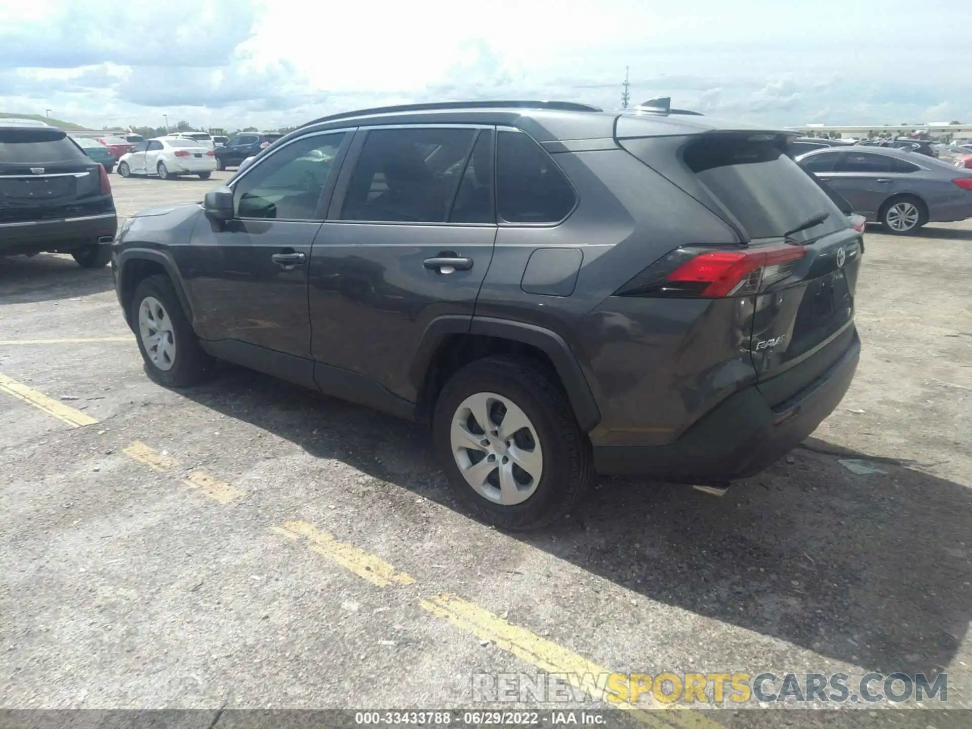 3 Photograph of a damaged car 2T3H1RFVXKW042486 TOYOTA RAV4 2019