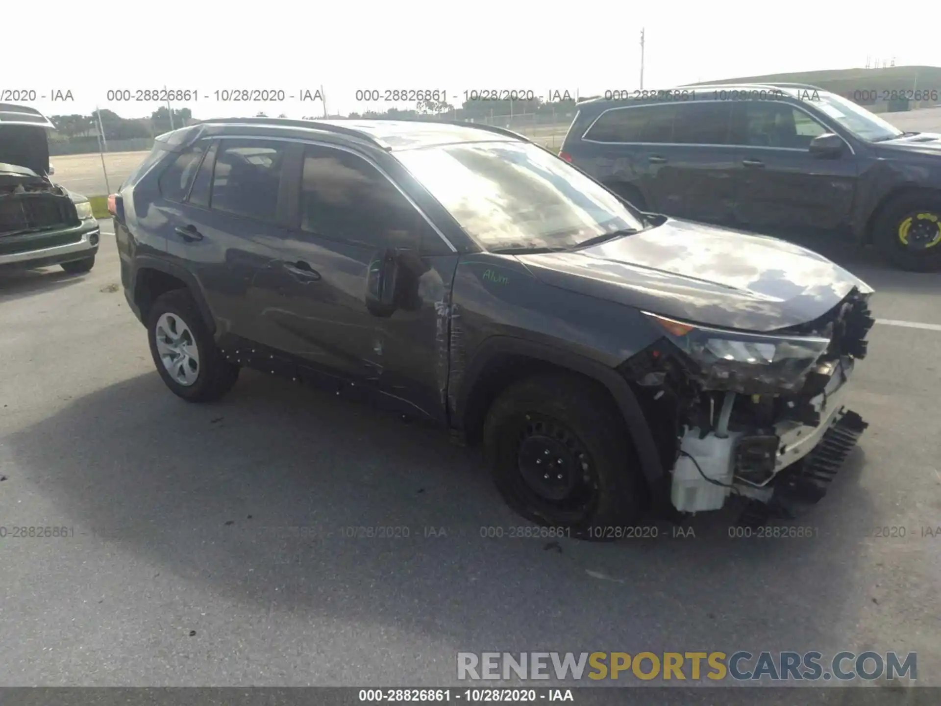 1 Photograph of a damaged car 2T3H1RFVXKW045081 TOYOTA RAV4 2019