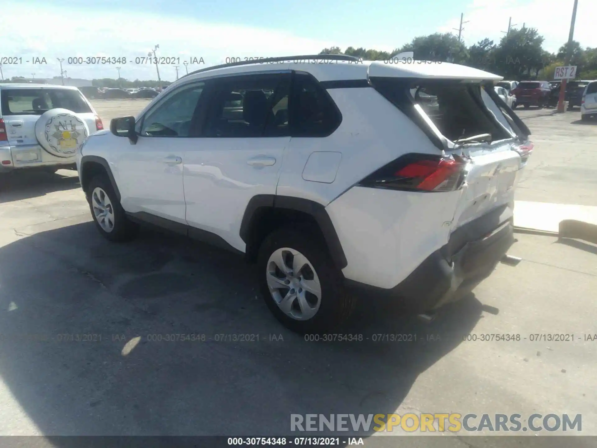 3 Photograph of a damaged car 2T3H1RFVXKW047297 TOYOTA RAV4 2019