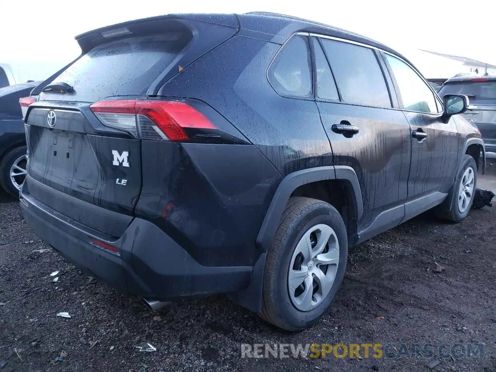 4 Photograph of a damaged car 2T3H1RFVXKW051902 TOYOTA RAV4 2019