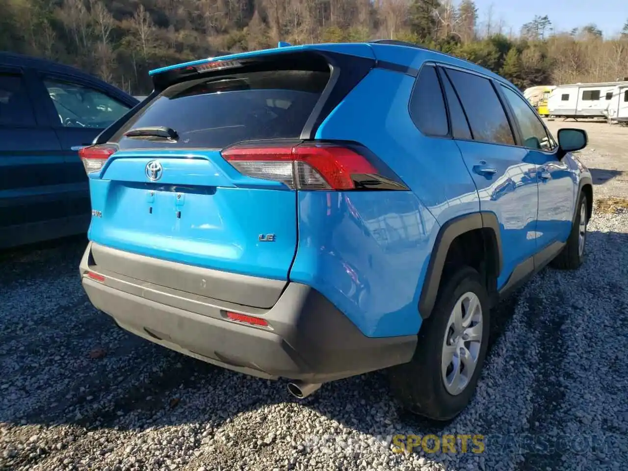 4 Photograph of a damaged car 2T3H1RFVXKW052094 TOYOTA RAV4 2019