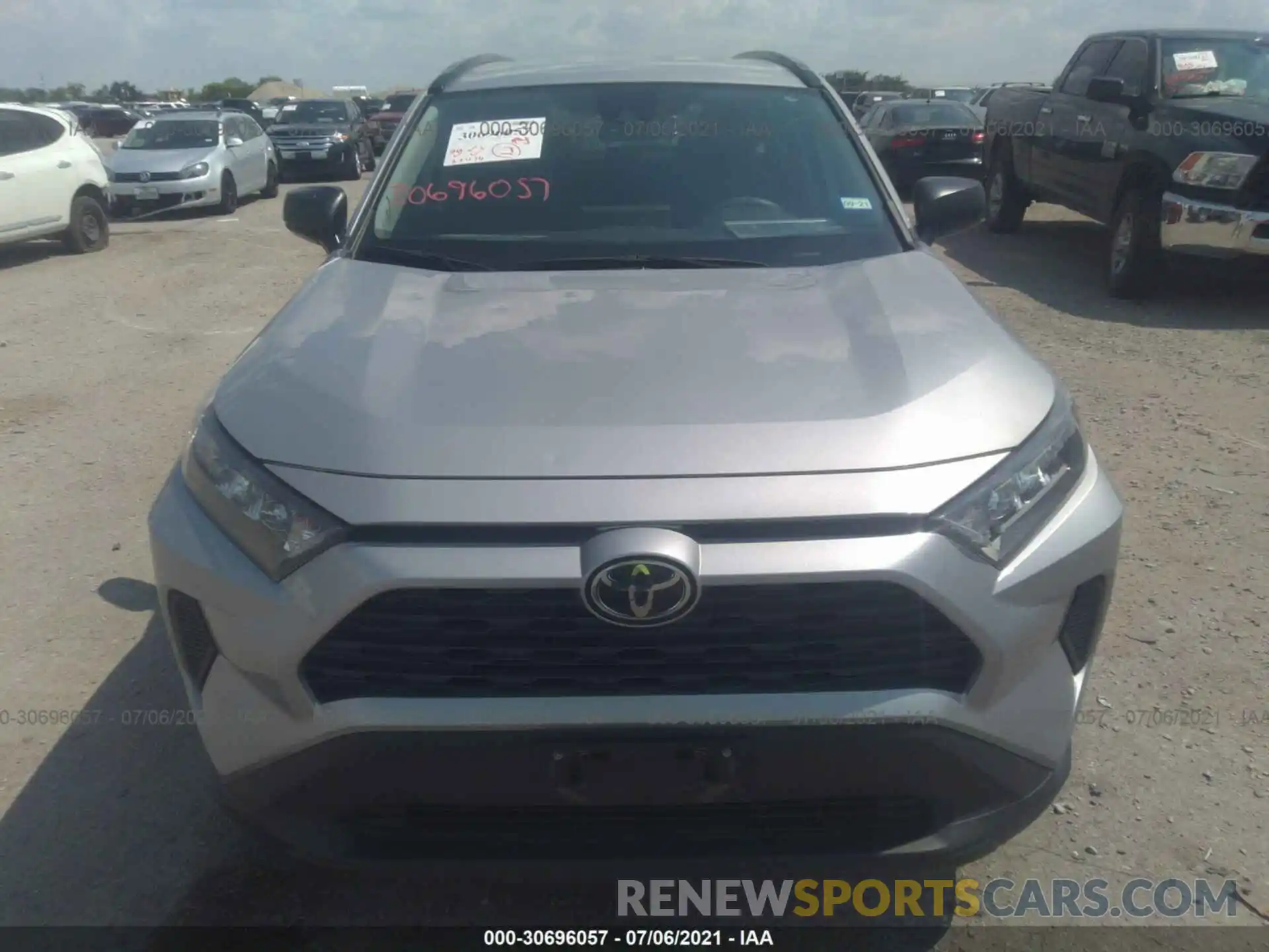 6 Photograph of a damaged car 2T3H1RFVXKW055271 TOYOTA RAV4 2019