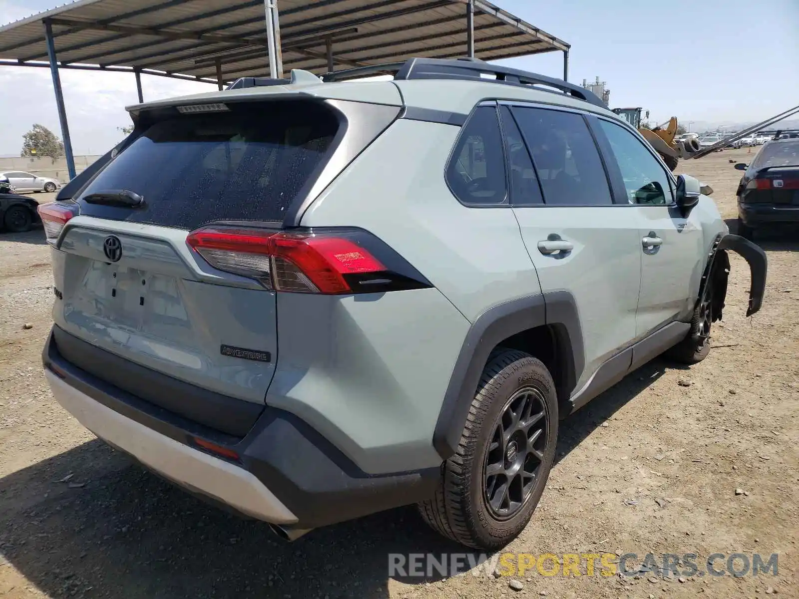 4 Photograph of a damaged car 2T3J1RFV0KC016224 TOYOTA RAV4 2019