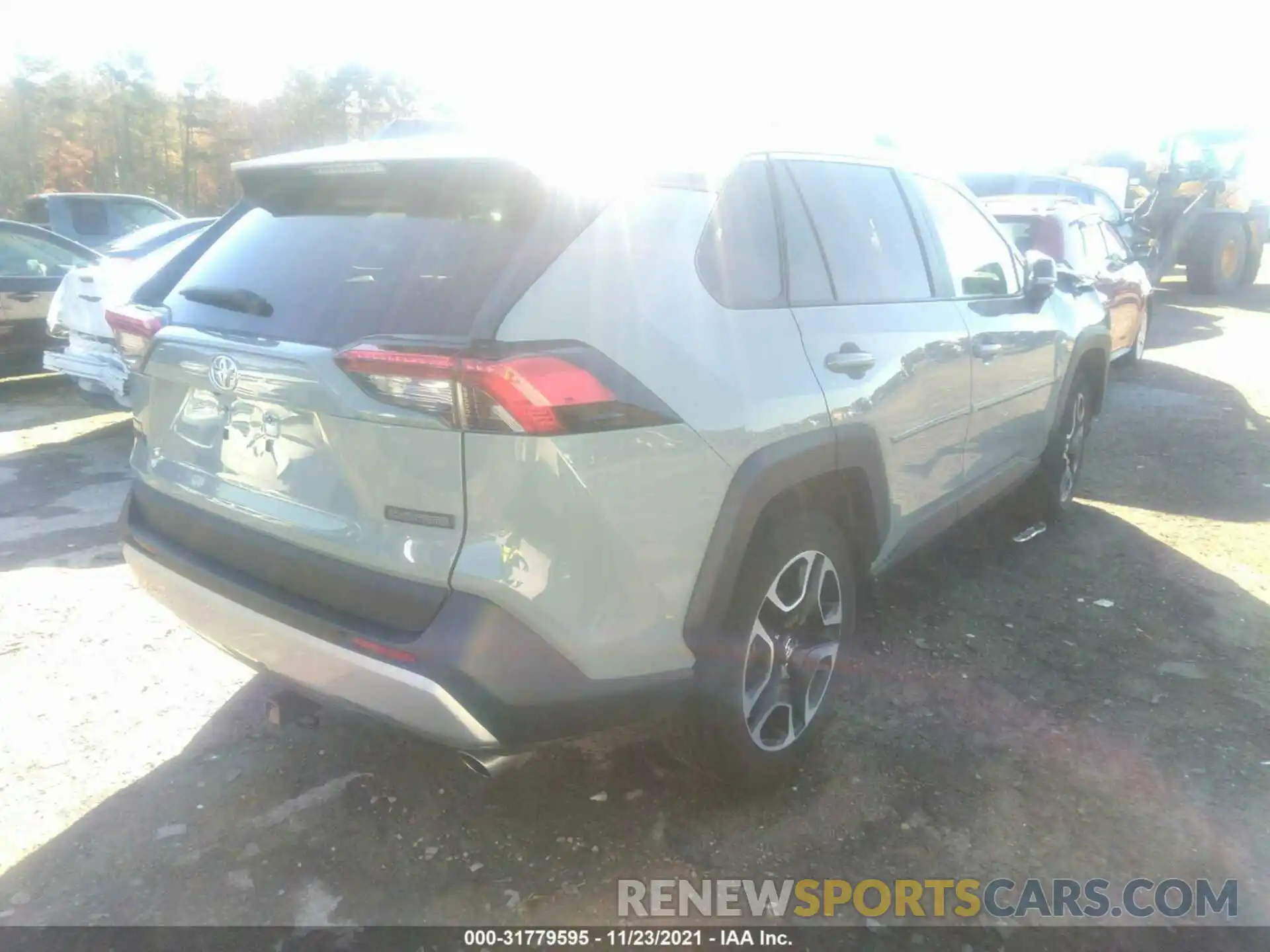 4 Photograph of a damaged car 2T3J1RFV0KC016790 TOYOTA RAV4 2019