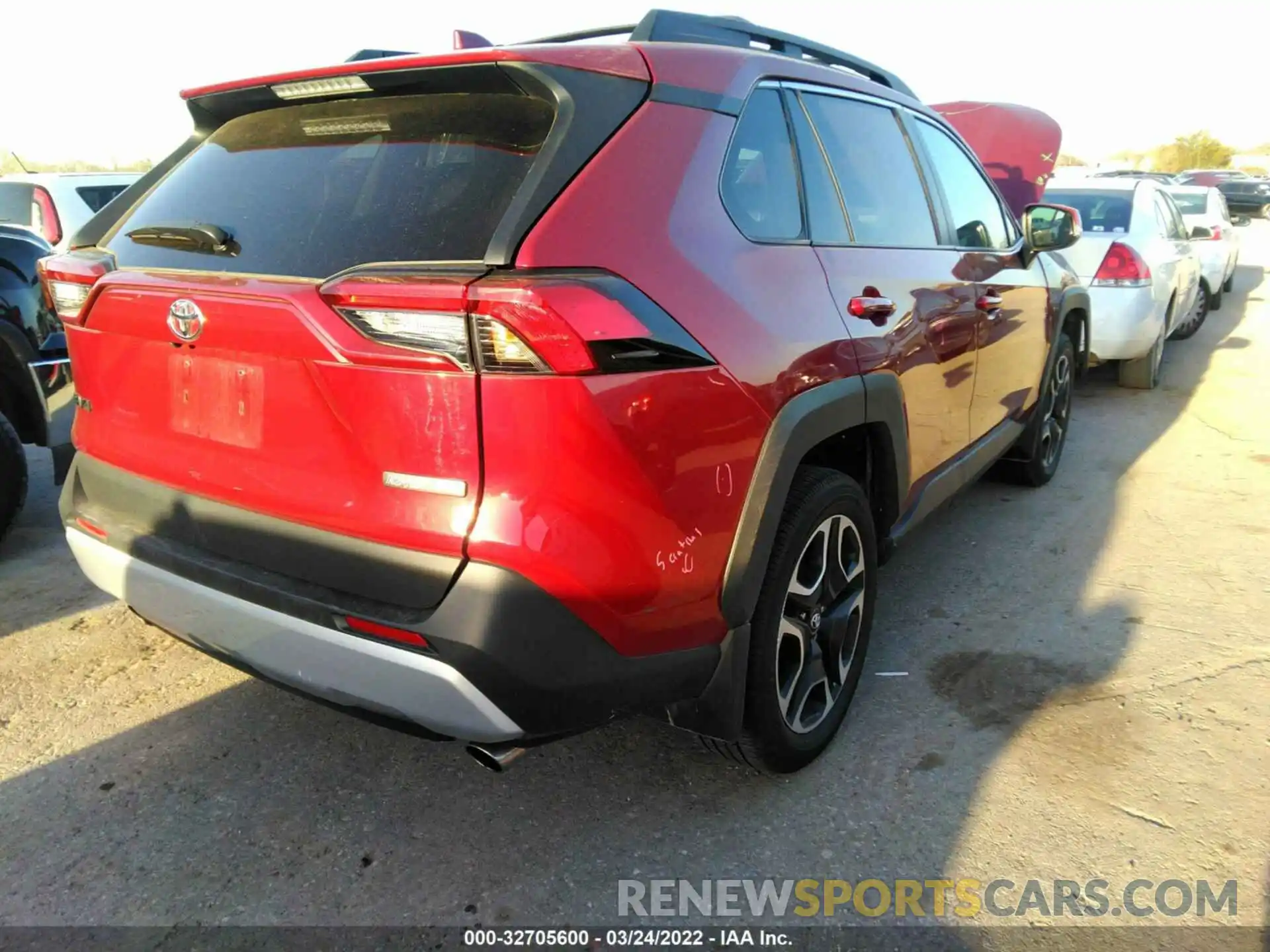 4 Photograph of a damaged car 2T3J1RFV0KW003357 TOYOTA RAV4 2019