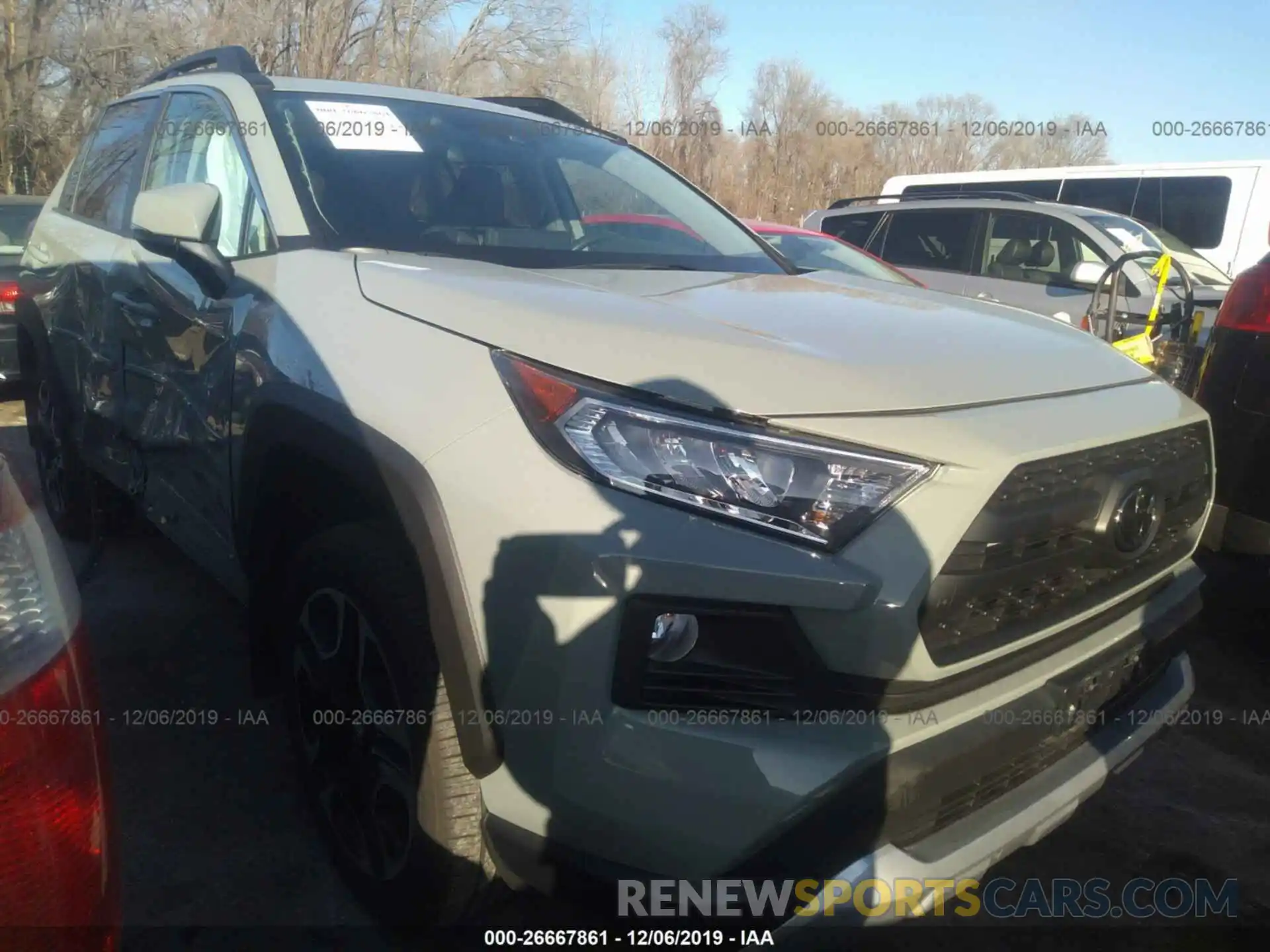 1 Photograph of a damaged car 2T3J1RFV0KW005738 TOYOTA RAV4 2019