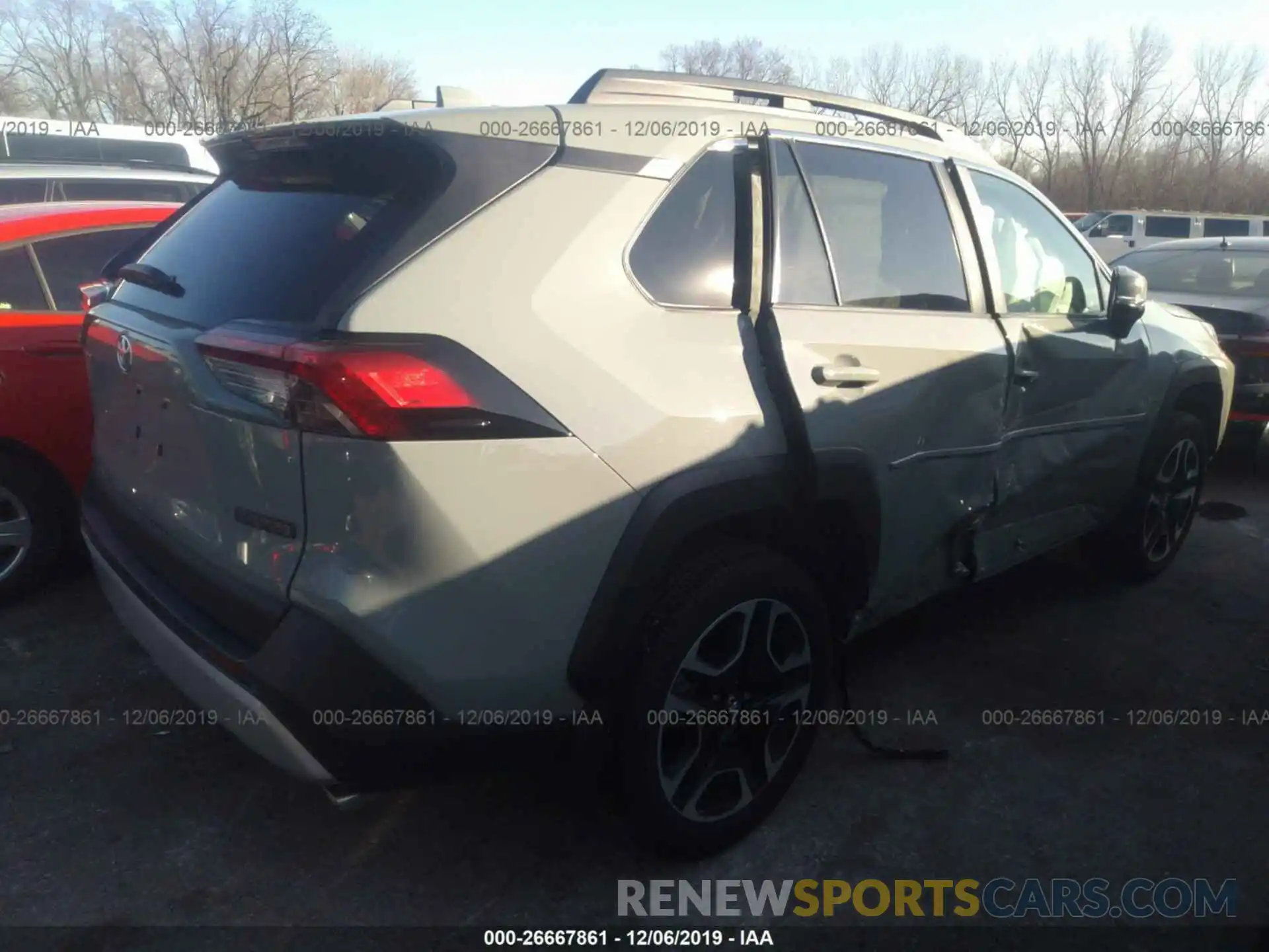 4 Photograph of a damaged car 2T3J1RFV0KW005738 TOYOTA RAV4 2019