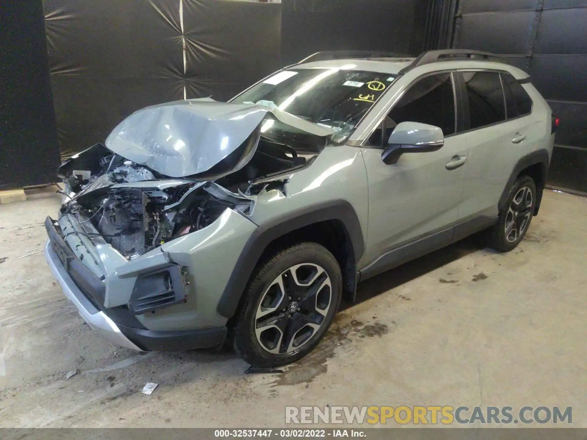 2 Photograph of a damaged car 2T3J1RFV0KW007201 TOYOTA RAV4 2019