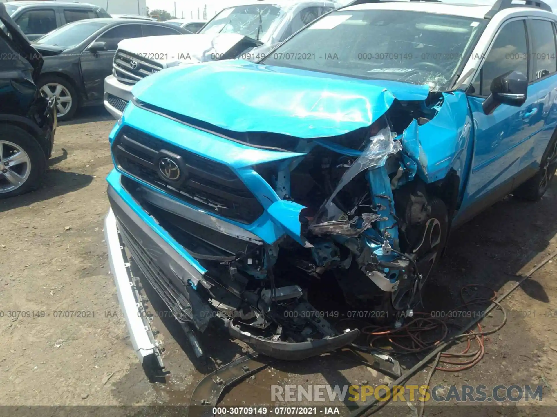 6 Photograph of a damaged car 2T3J1RFV0KW035631 TOYOTA RAV4 2019