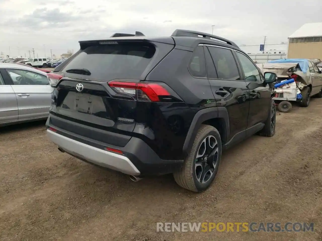 4 Photograph of a damaged car 2T3J1RFV0KW038870 TOYOTA RAV4 2019