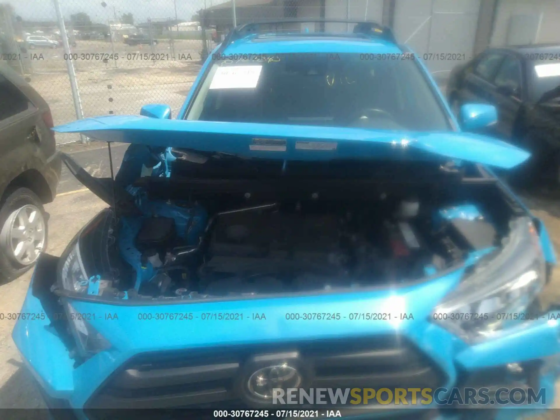 10 Photograph of a damaged car 2T3J1RFV0KW040747 TOYOTA RAV4 2019