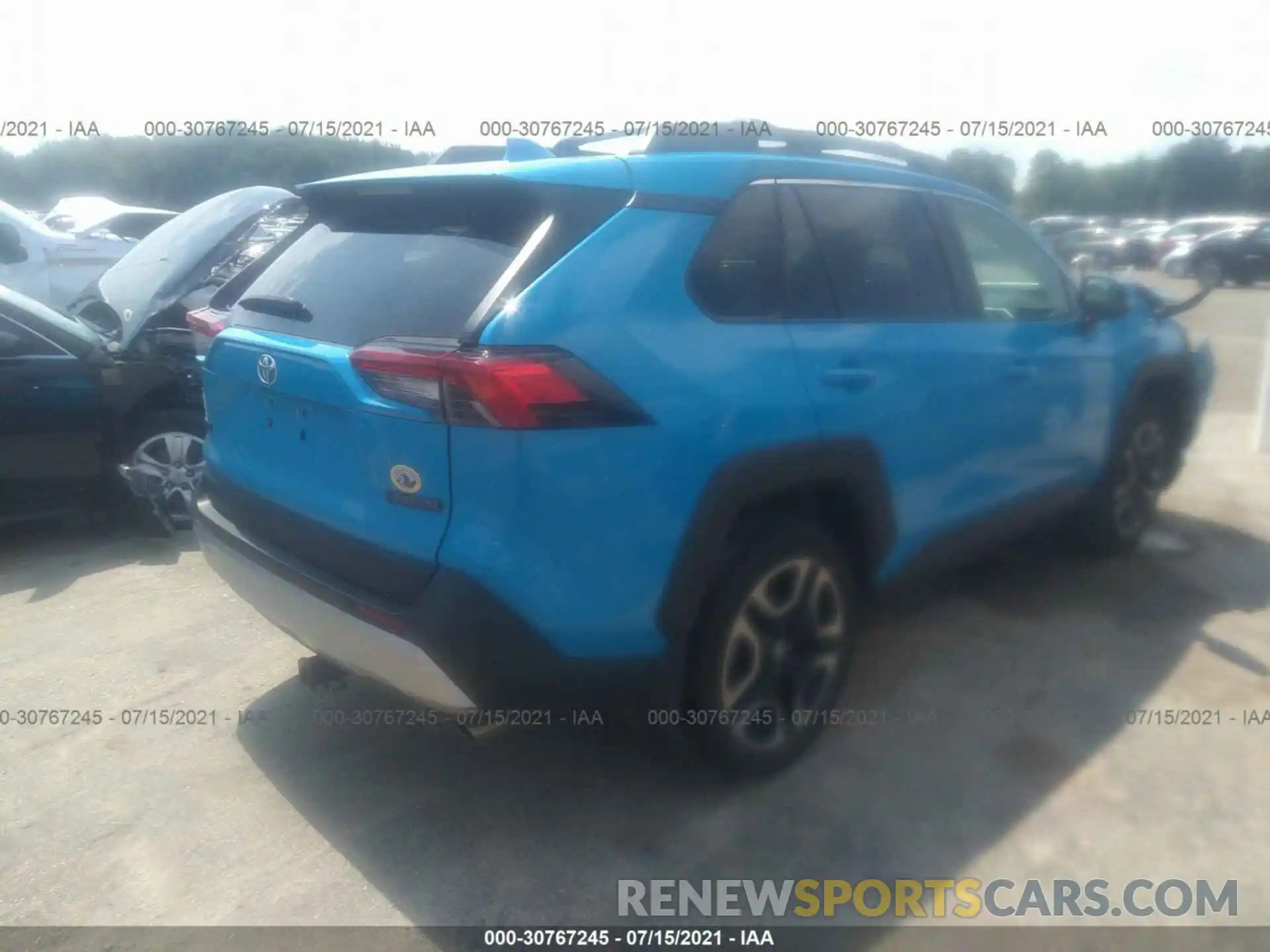 4 Фотография поврежденного автомобиля 2T3J1RFV0KW040747 TOYOTA RAV4 2019