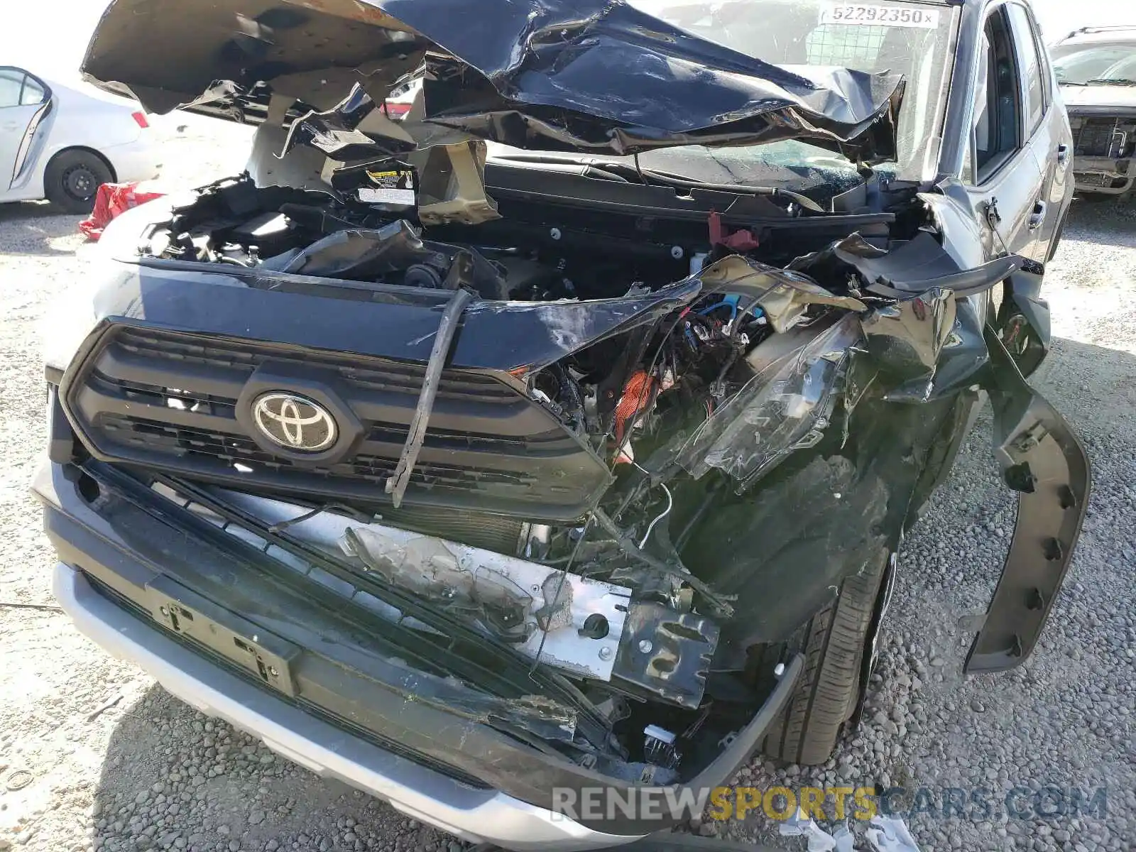 9 Photograph of a damaged car 2T3J1RFV1KC001179 TOYOTA RAV4 2019