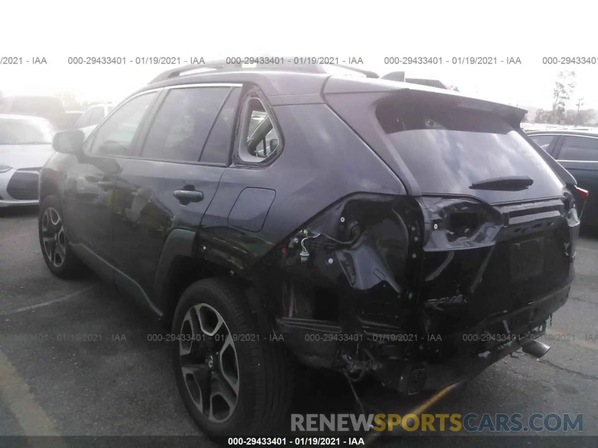 3 Фотография поврежденного автомобиля 2T3J1RFV1KW002430 TOYOTA RAV4 2019