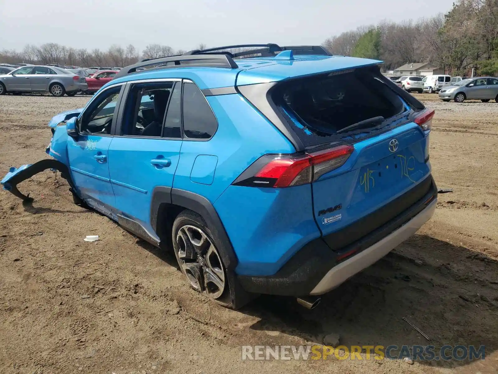 3 Photograph of a damaged car 2T3J1RFV1KW003044 TOYOTA RAV4 2019