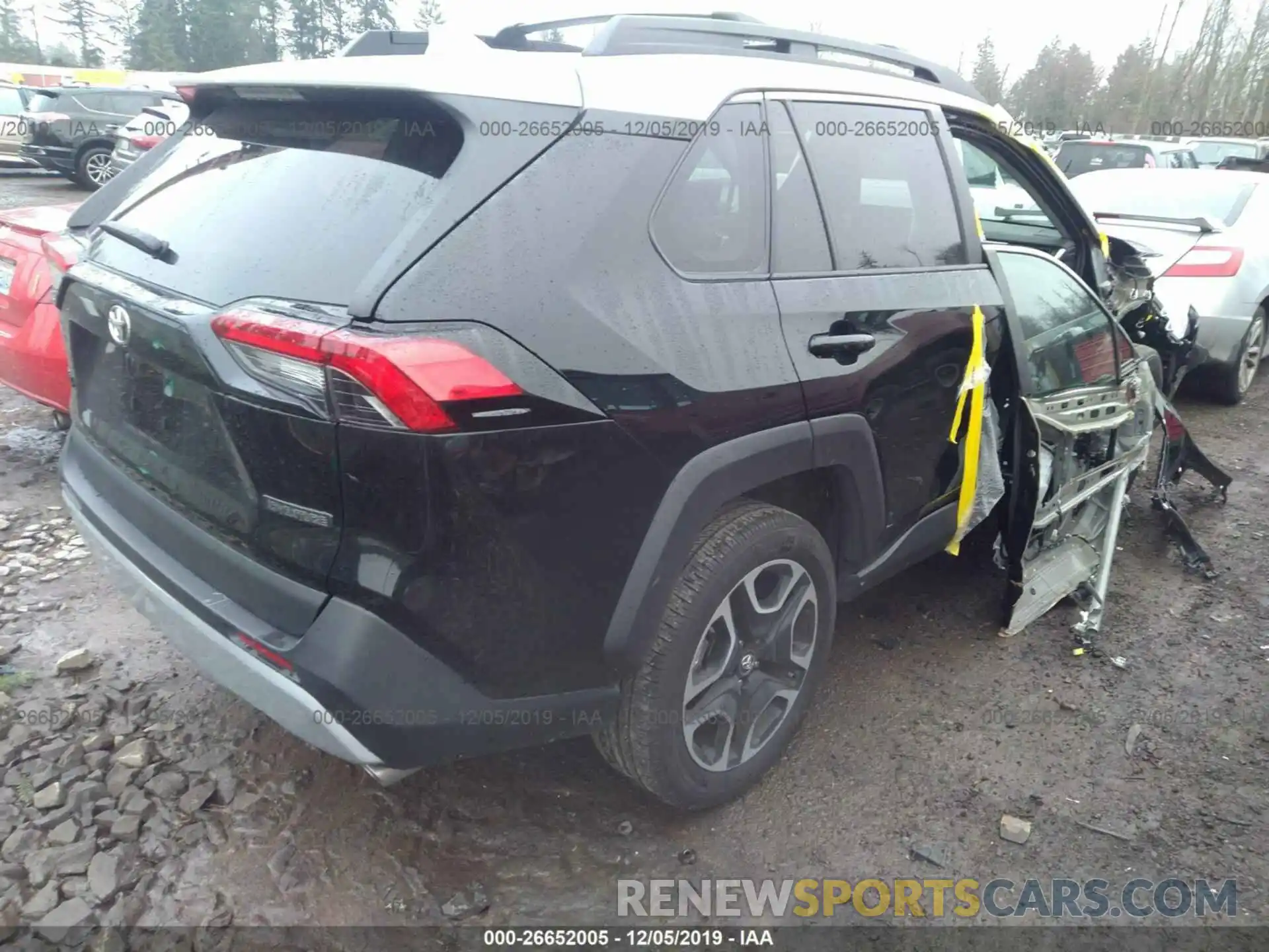 4 Photograph of a damaged car 2T3J1RFV1KW008499 TOYOTA RAV4 2019