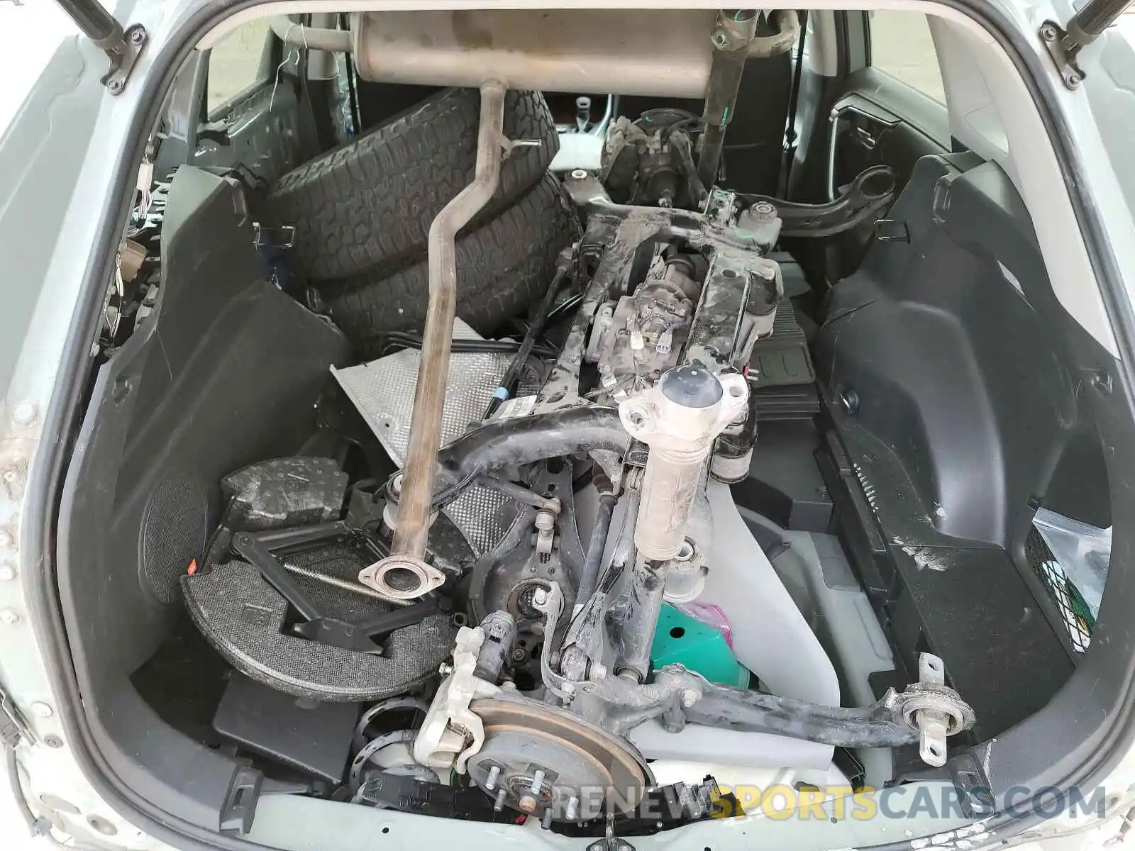 9 Photograph of a damaged car 2T3J1RFV1KW011855 TOYOTA RAV4 2019