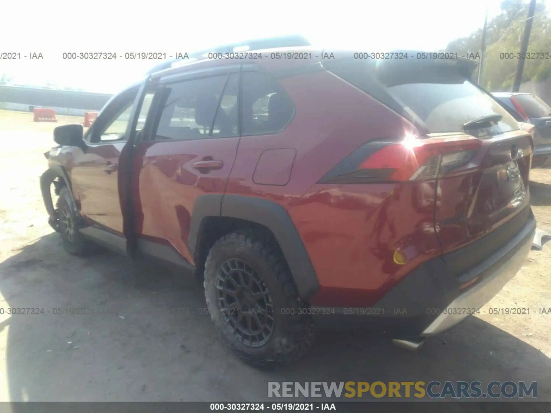 3 Фотография поврежденного автомобиля 2T3J1RFV1KW011922 TOYOTA RAV4 2019