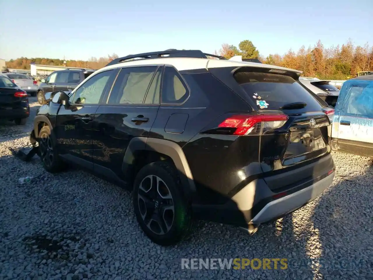 3 Photograph of a damaged car 2T3J1RFV1KW012777 TOYOTA RAV4 2019