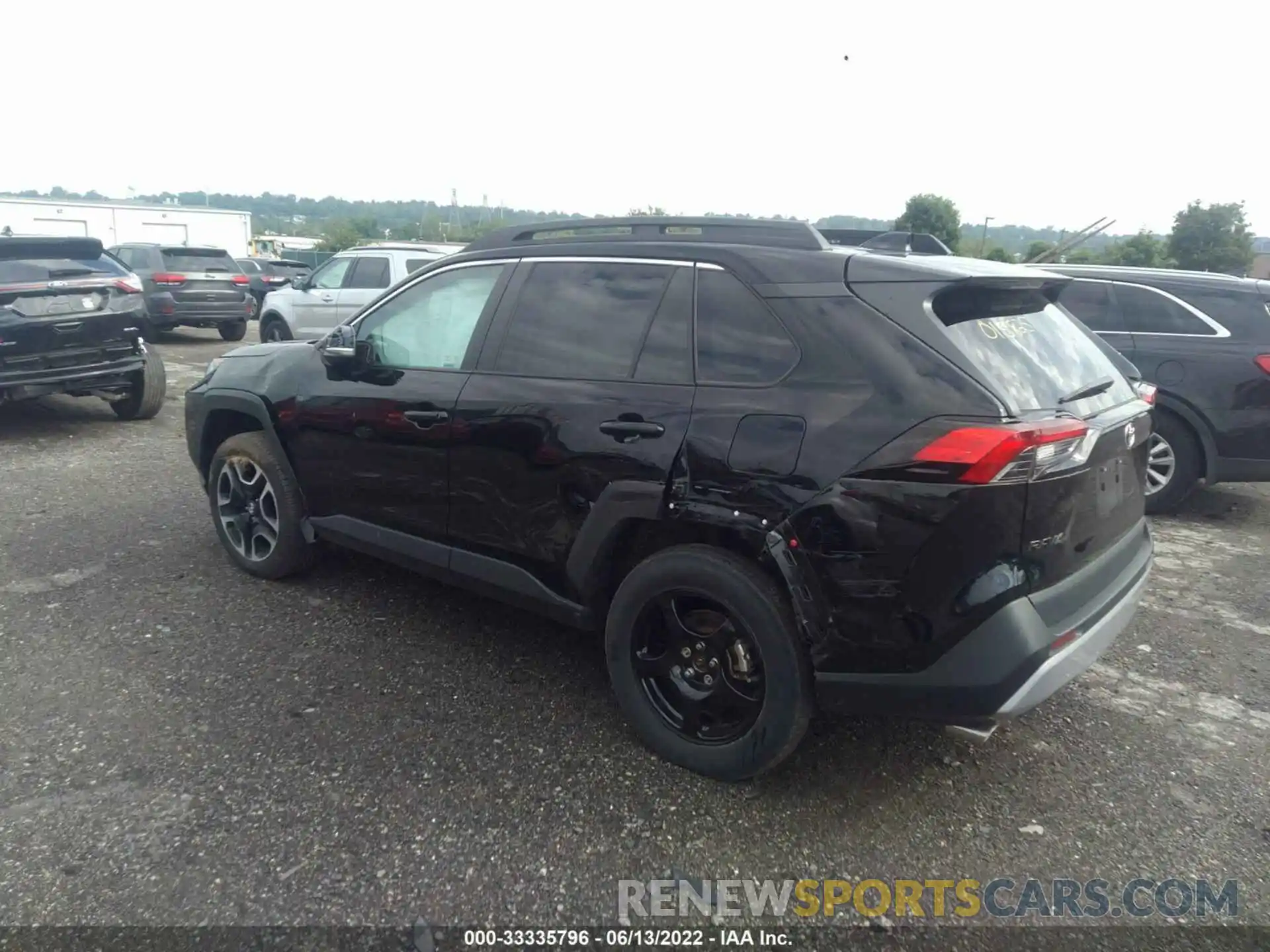 3 Photograph of a damaged car 2T3J1RFV1KW015825 TOYOTA RAV4 2019