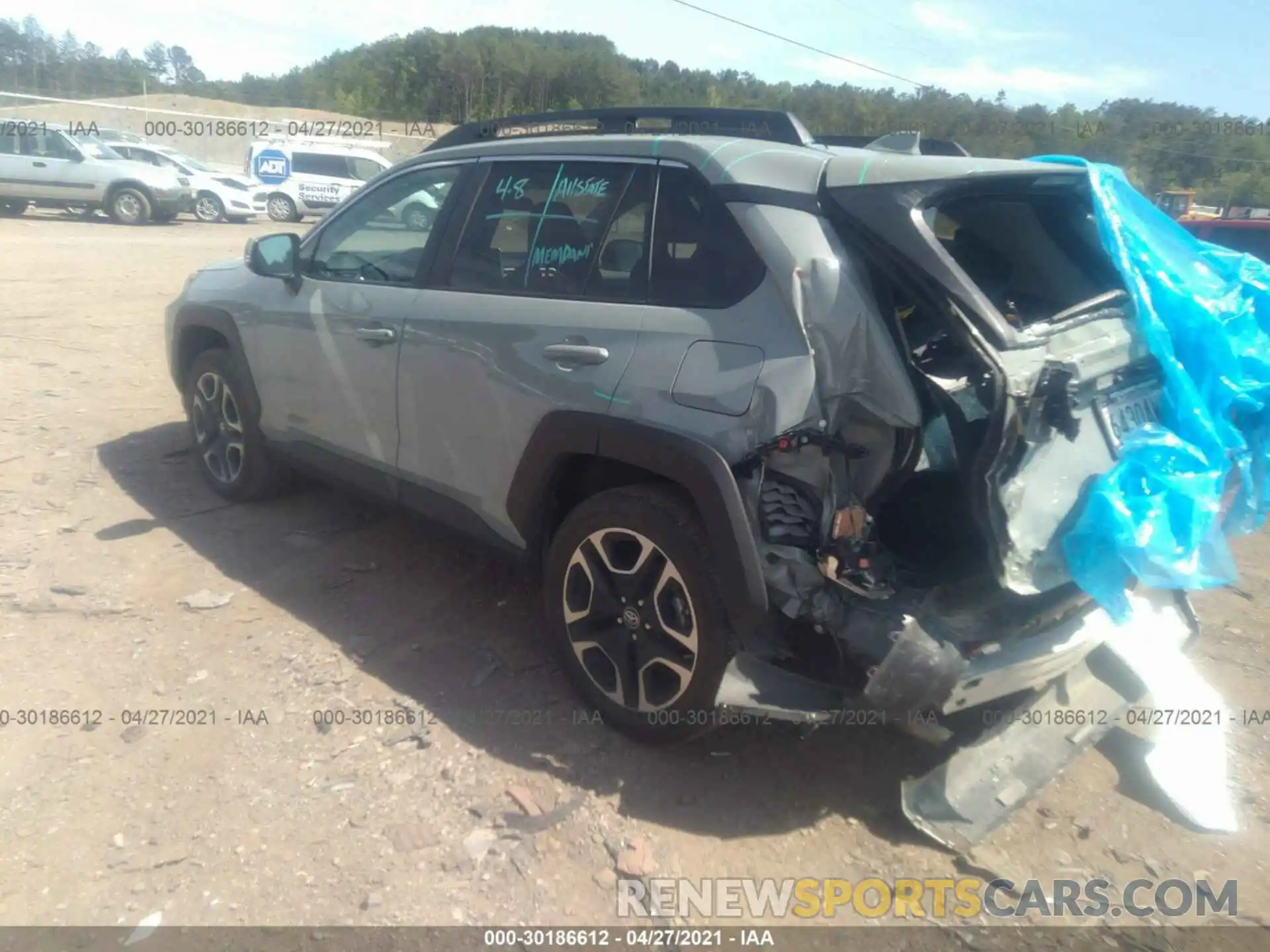 3 Photograph of a damaged car 2T3J1RFV1KW016179 TOYOTA RAV4 2019
