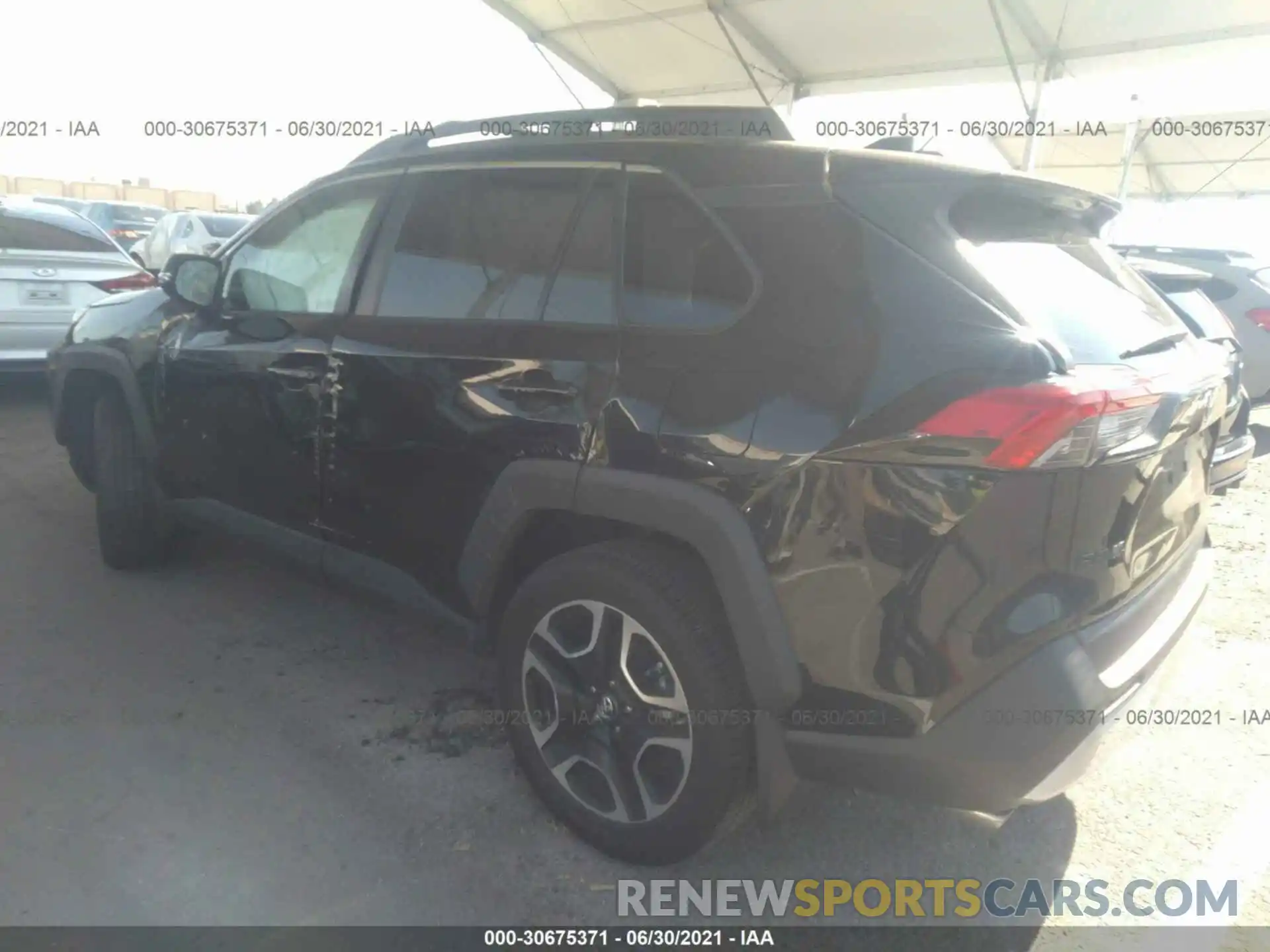 3 Фотография поврежденного автомобиля 2T3J1RFV1KW016375 TOYOTA RAV4 2019