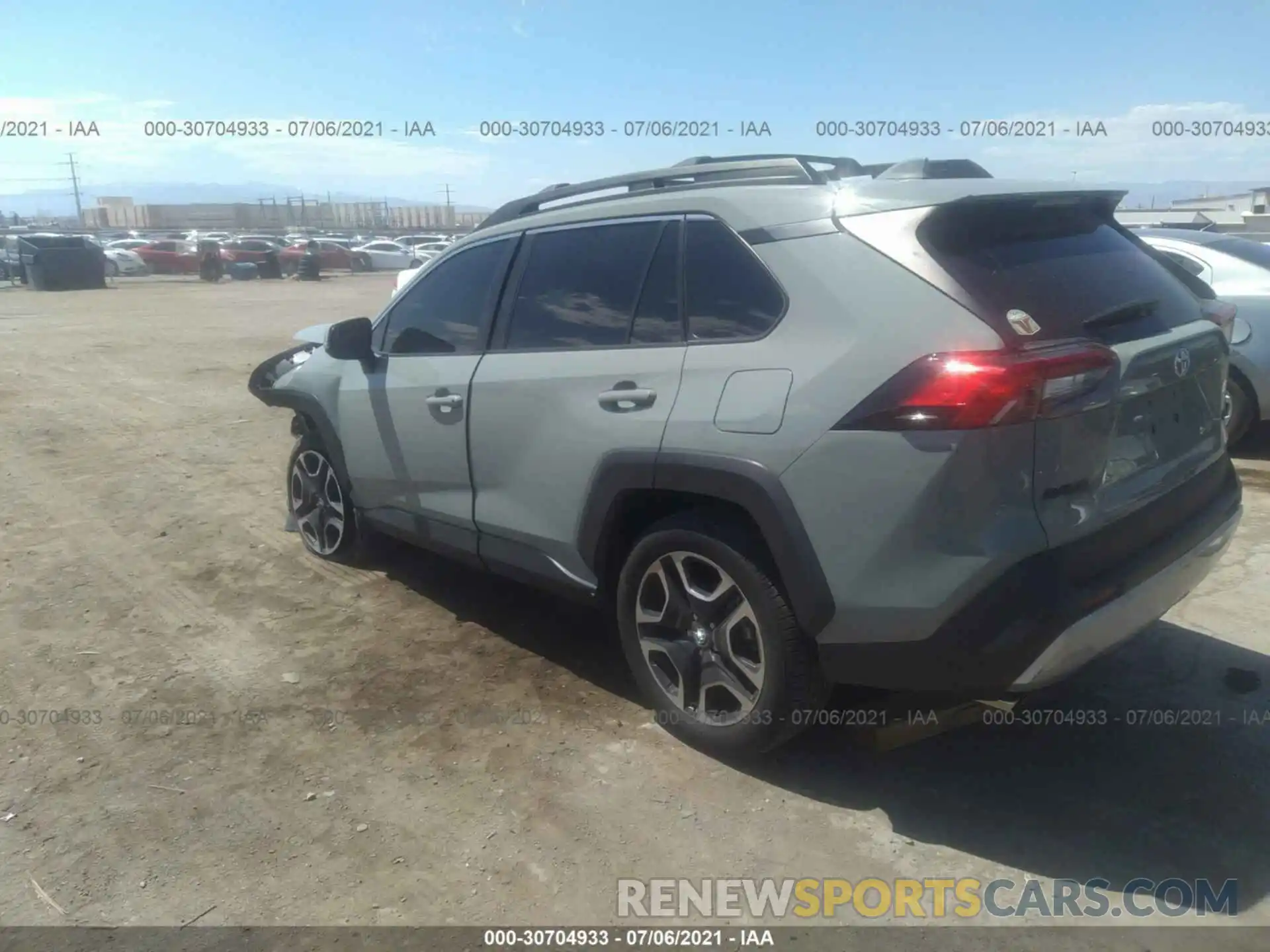 3 Фотография поврежденного автомобиля 2T3J1RFV1KW017414 TOYOTA RAV4 2019