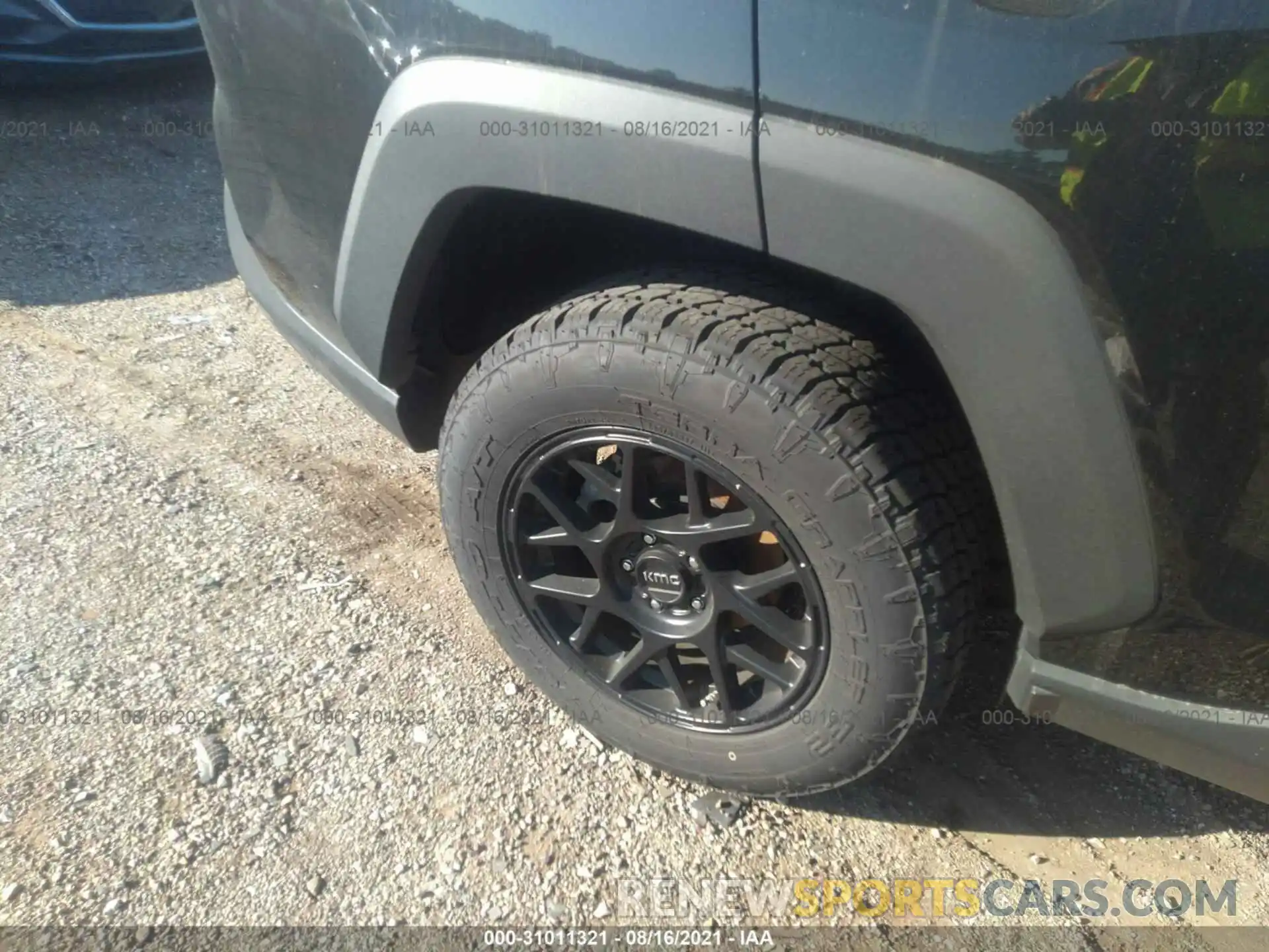 16 Photograph of a damaged car 2T3J1RFV1KW021687 TOYOTA RAV4 2019