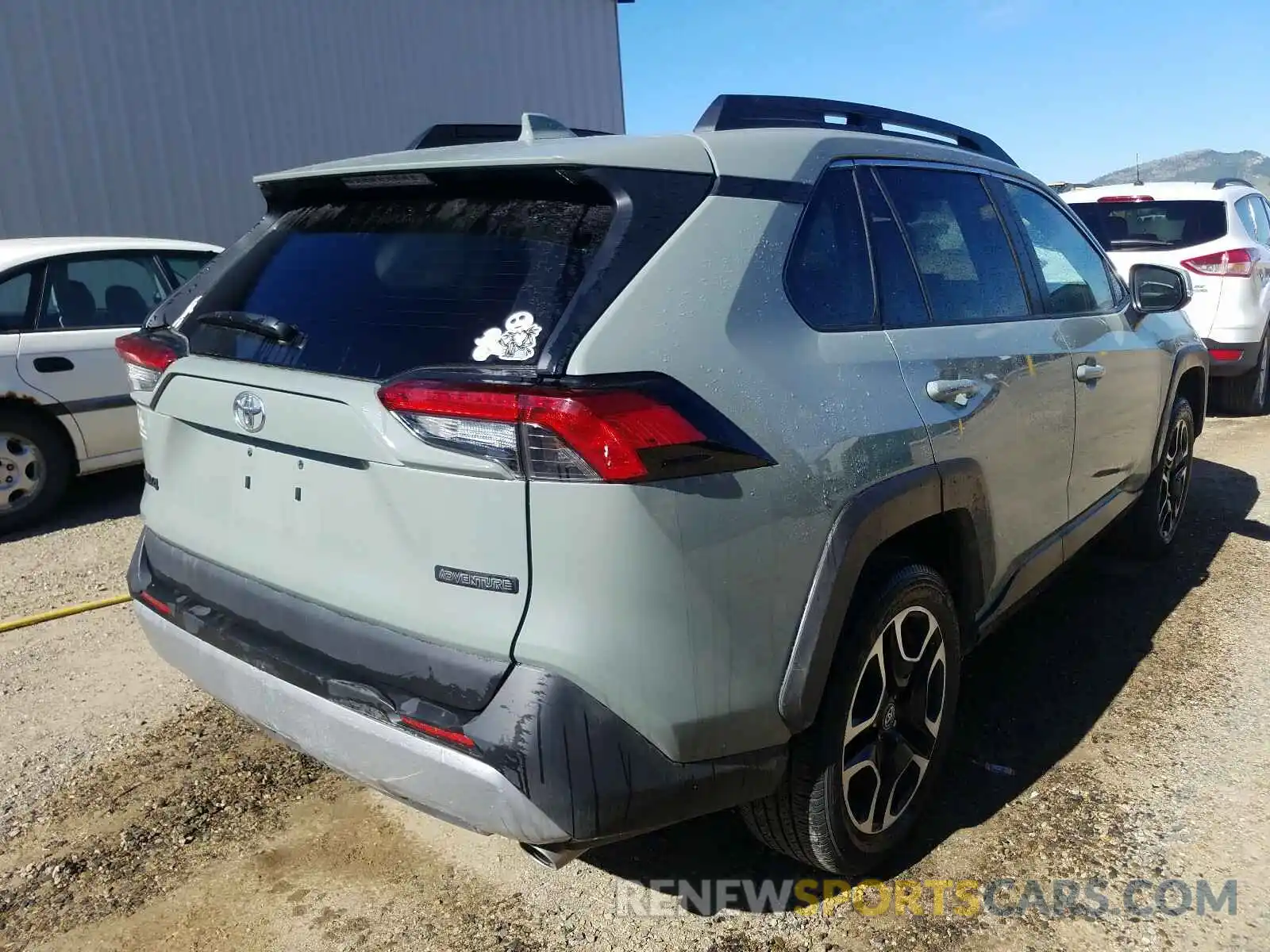 4 Photograph of a damaged car 2T3J1RFV1KW022418 TOYOTA RAV4 2019