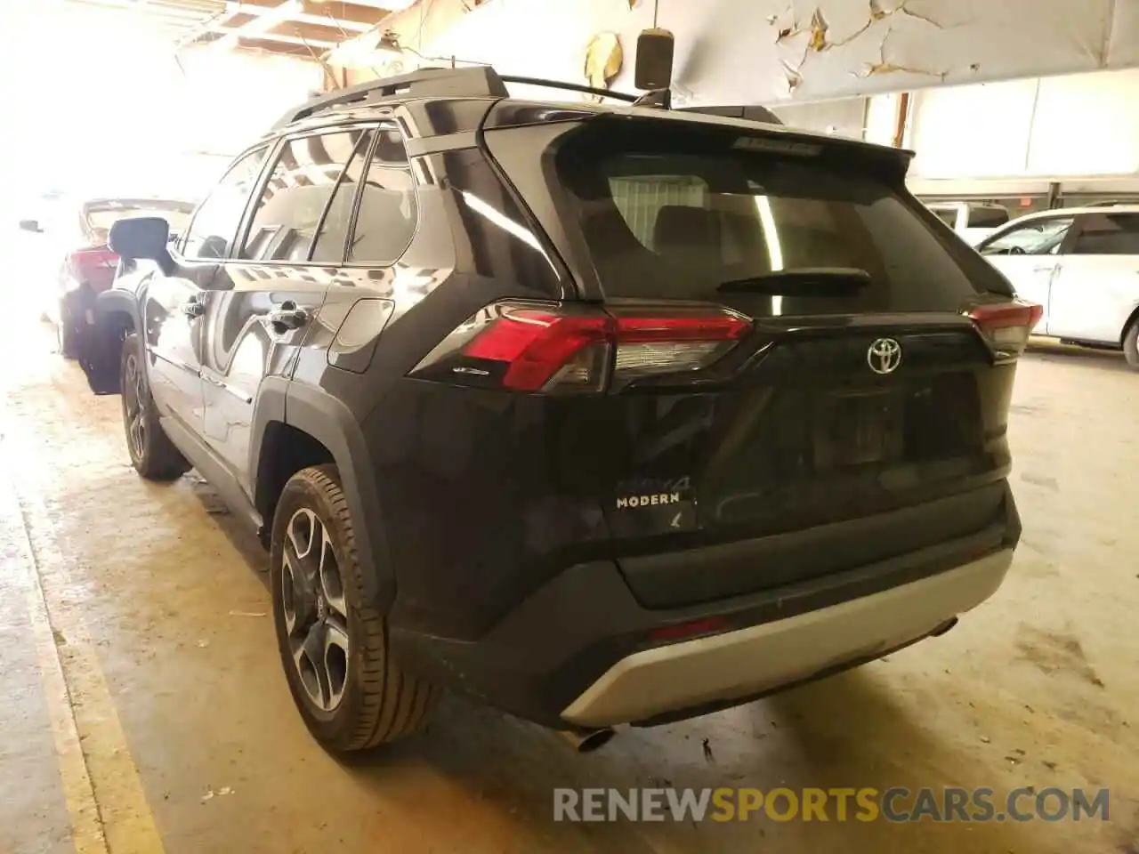 3 Photograph of a damaged car 2T3J1RFV1KW027490 TOYOTA RAV4 2019