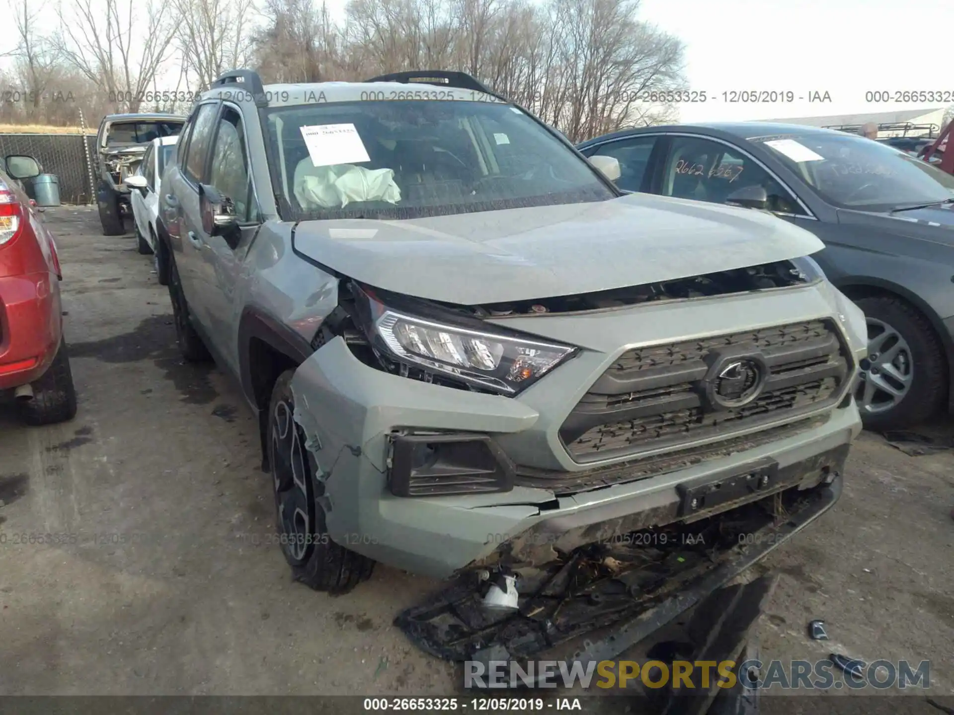 1 Photograph of a damaged car 2T3J1RFV1KW031460 TOYOTA RAV4 2019