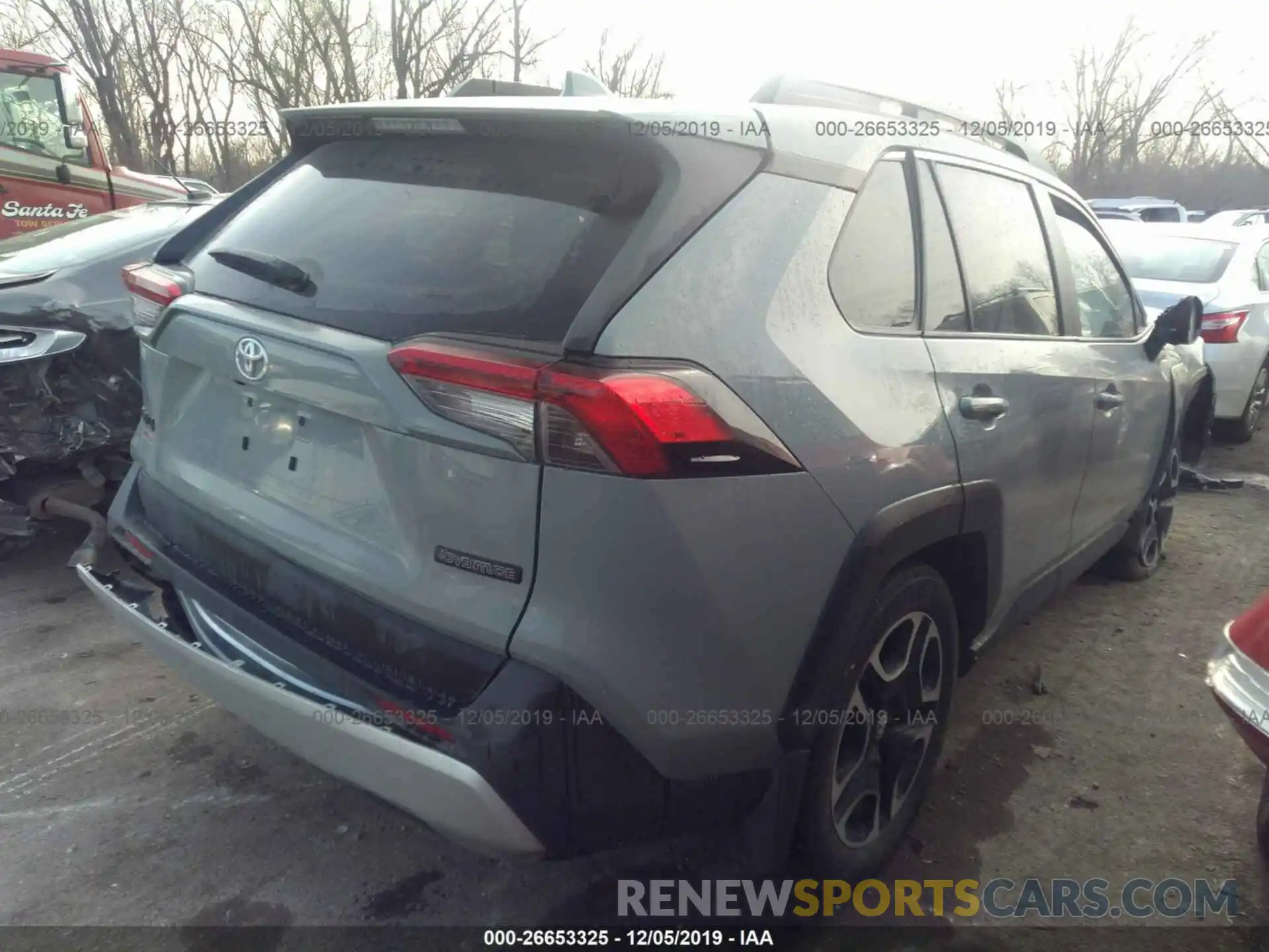 4 Photograph of a damaged car 2T3J1RFV1KW031460 TOYOTA RAV4 2019