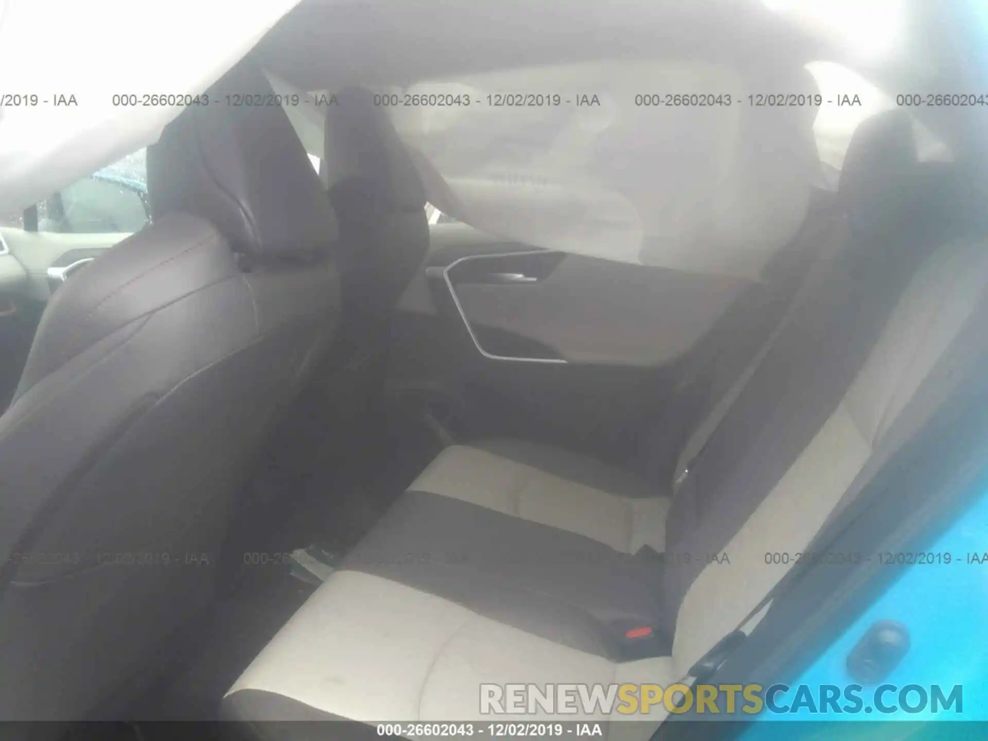 8 Photograph of a damaged car 2T3J1RFV1KW035640 TOYOTA RAV4 2019