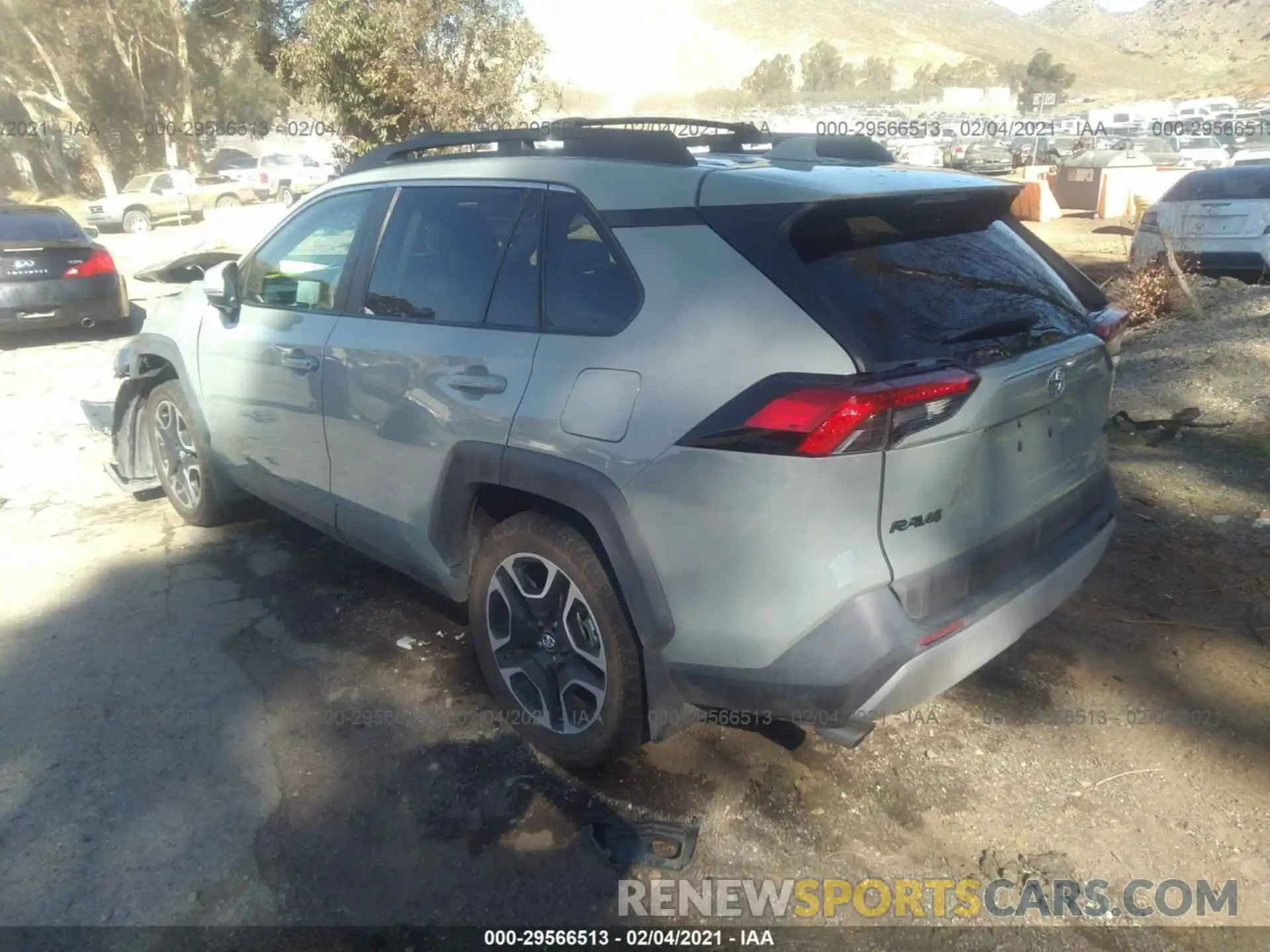 3 Photograph of a damaged car 2T3J1RFV1KW040305 TOYOTA RAV4 2019