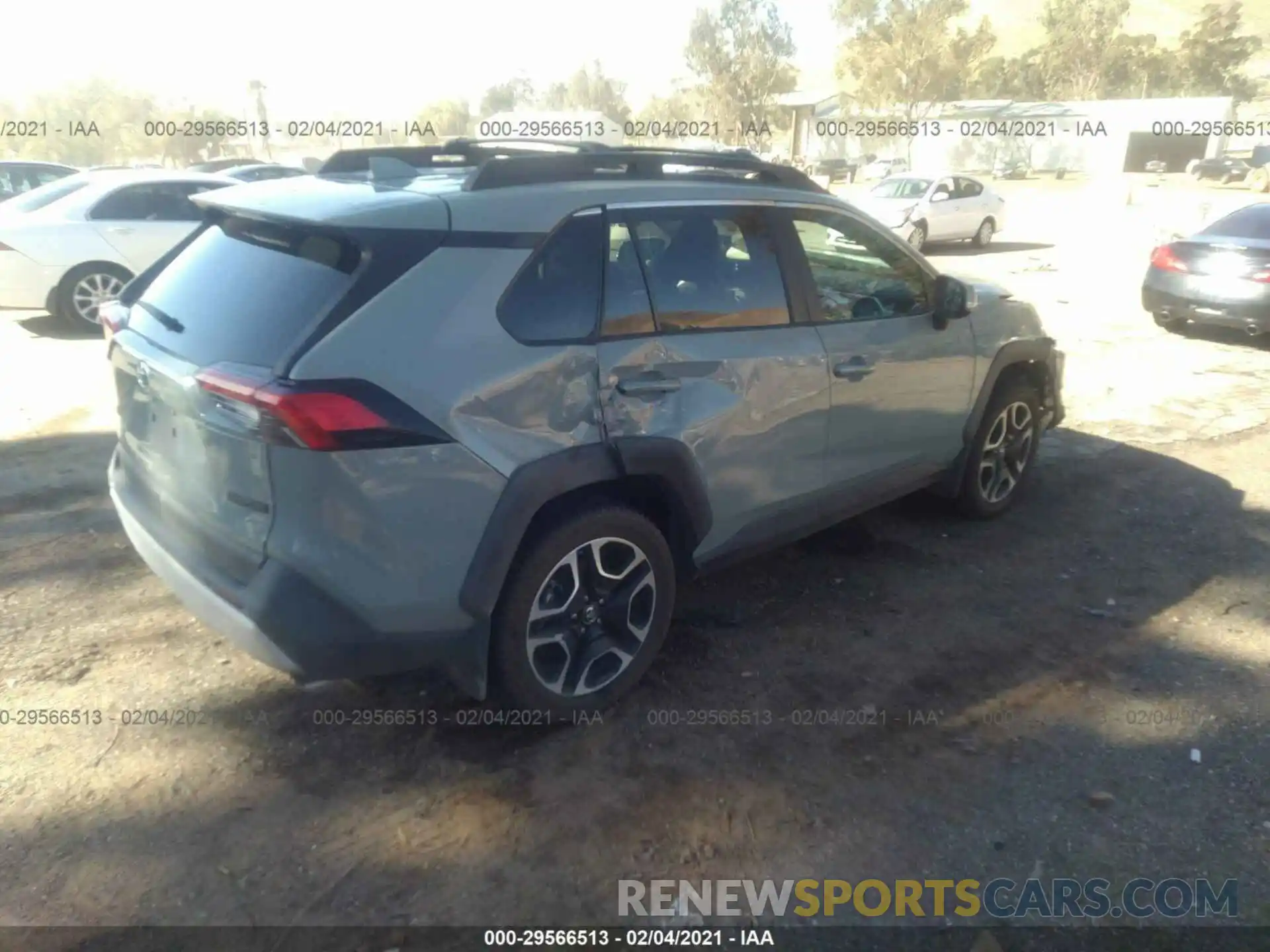 4 Photograph of a damaged car 2T3J1RFV1KW040305 TOYOTA RAV4 2019