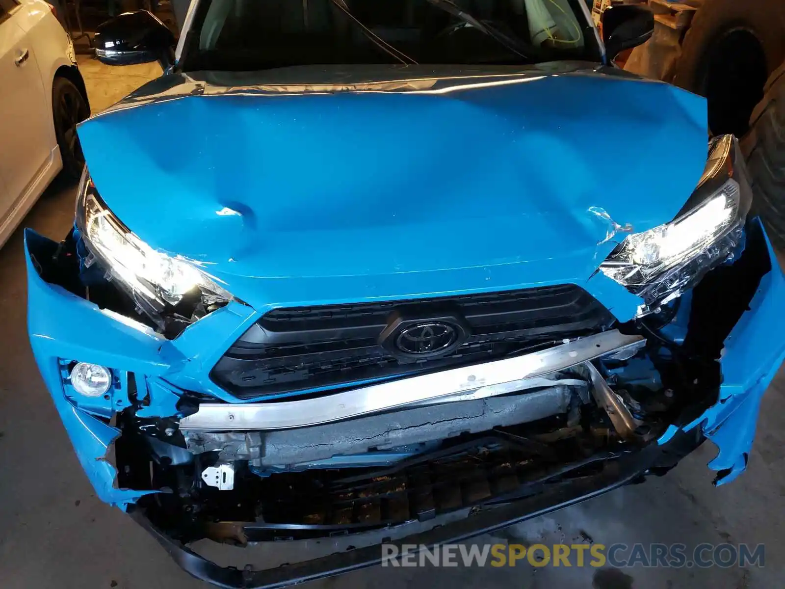 7 Photograph of a damaged car 2T3J1RFV2KC015477 TOYOTA RAV4 2019