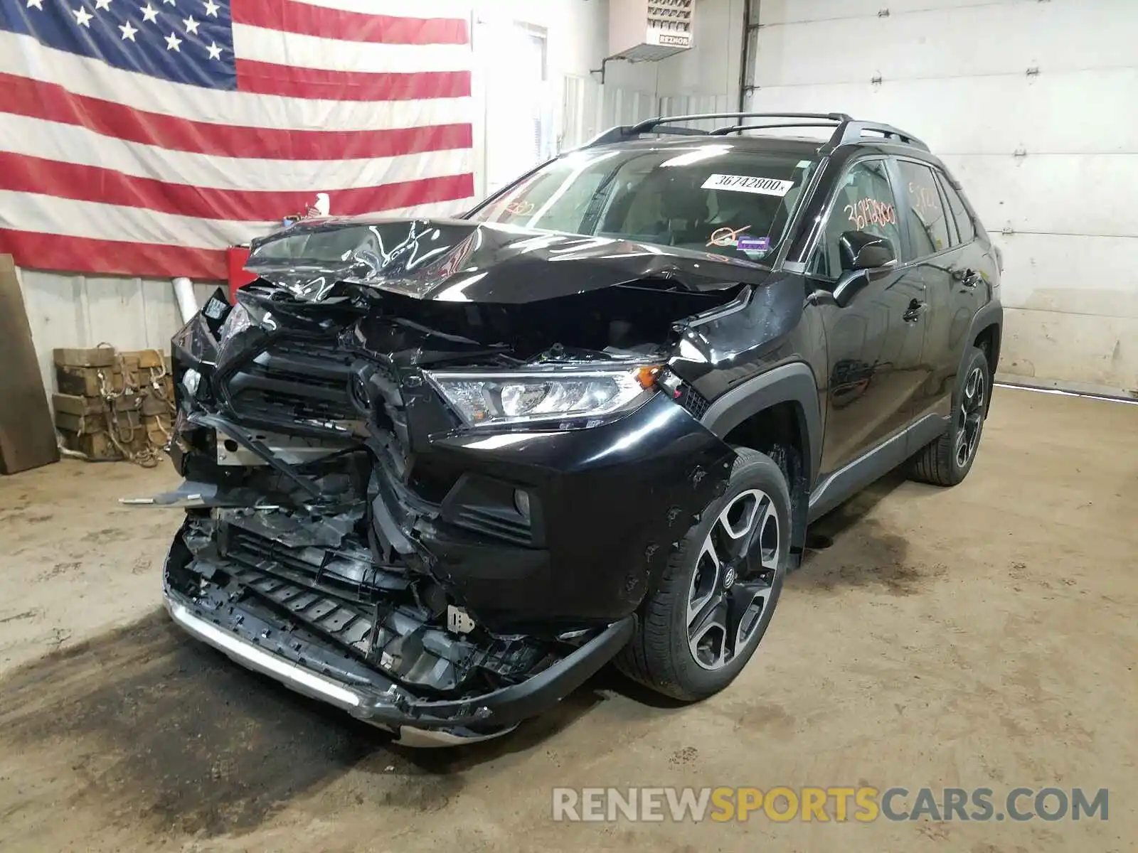 2 Фотография поврежденного автомобиля 2T3J1RFV2KC024714 TOYOTA RAV4 2019