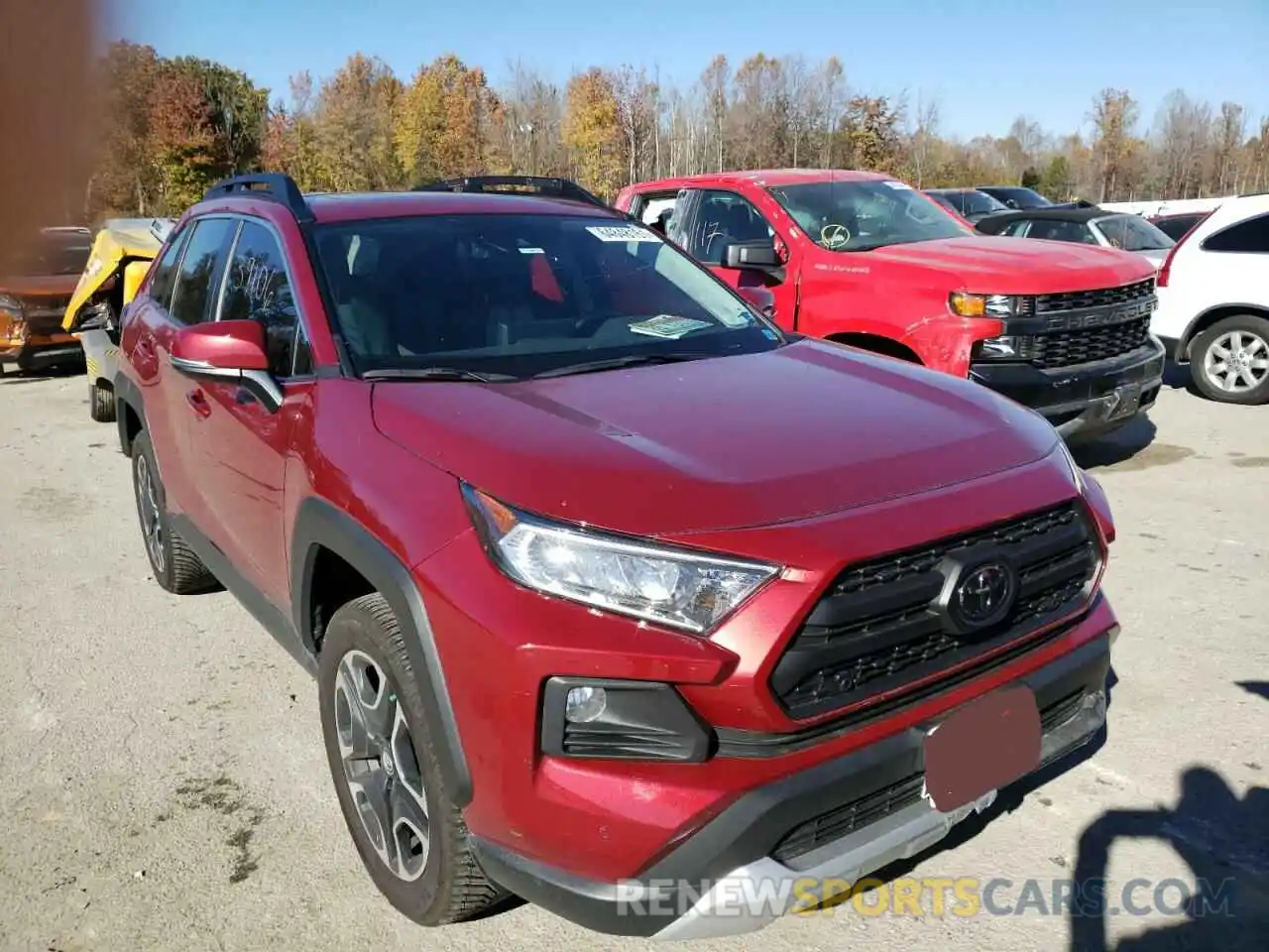 1 Photograph of a damaged car 2T3J1RFV2KW001626 TOYOTA RAV4 2019