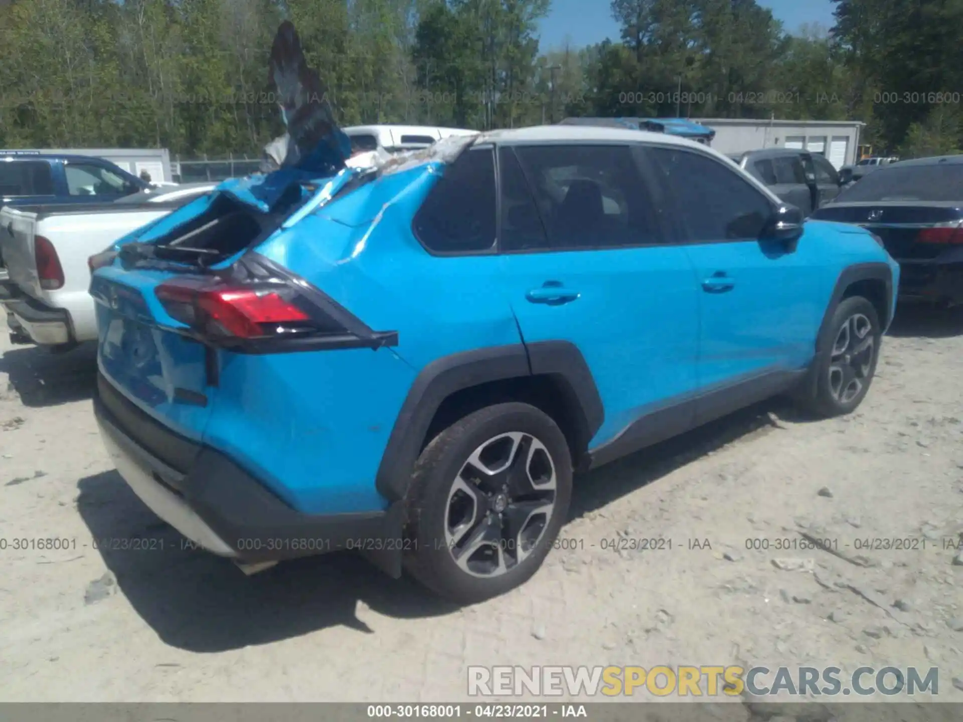 4 Photograph of a damaged car 2T3J1RFV2KW001836 TOYOTA RAV4 2019