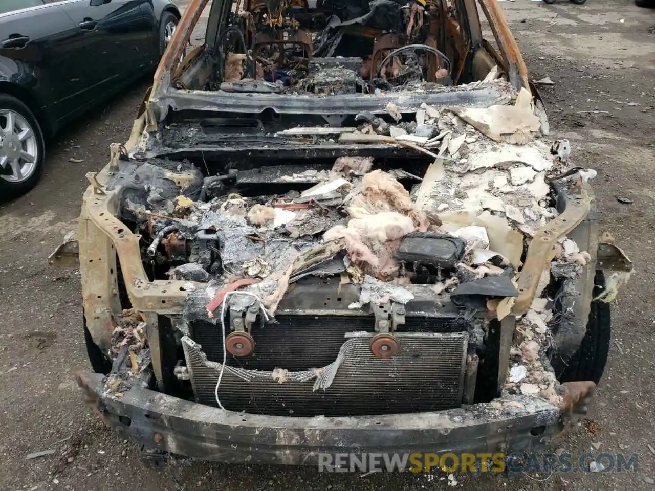 7 Photograph of a damaged car 2T3J1RFV2KW012397 TOYOTA RAV4 2019