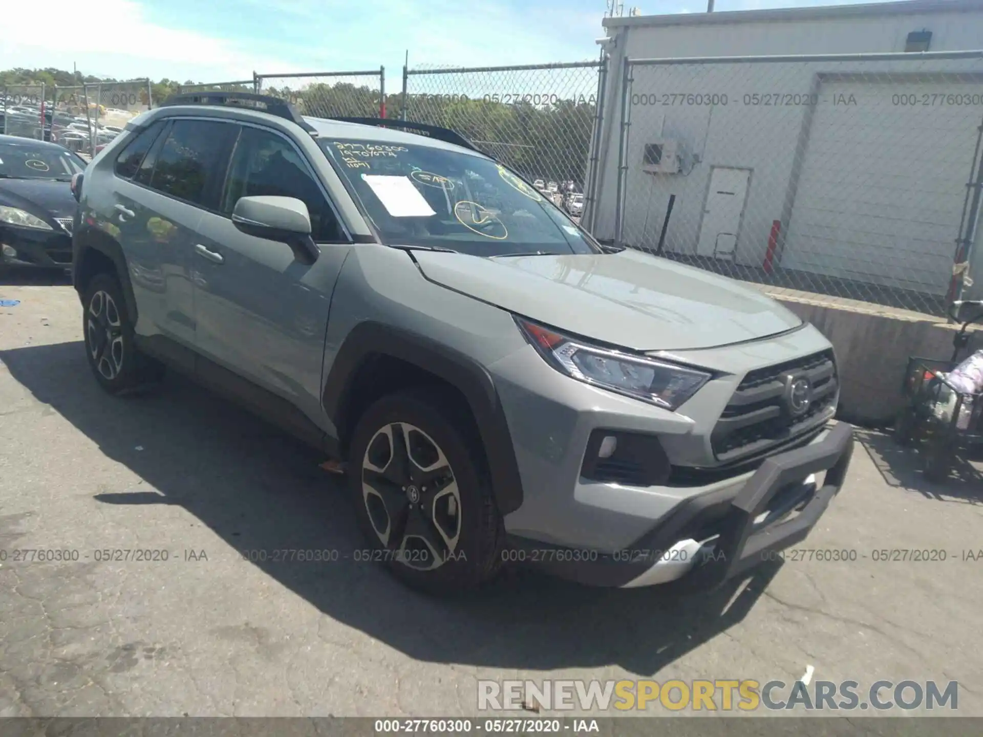 1 Фотография поврежденного автомобиля 2T3J1RFV2KW017020 TOYOTA RAV4 2019