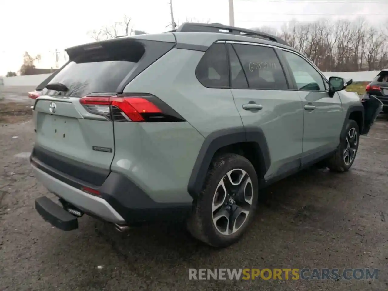 4 Photograph of a damaged car 2T3J1RFV2KW019124 TOYOTA RAV4 2019