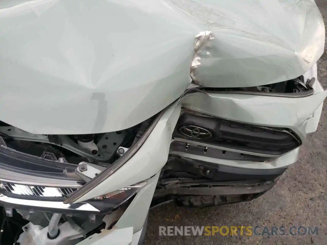 9 Photograph of a damaged car 2T3J1RFV2KW019124 TOYOTA RAV4 2019