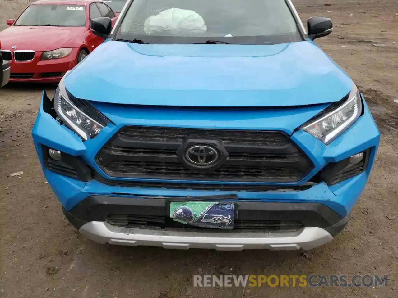 9 Photograph of a damaged car 2T3J1RFV2KW020015 TOYOTA RAV4 2019